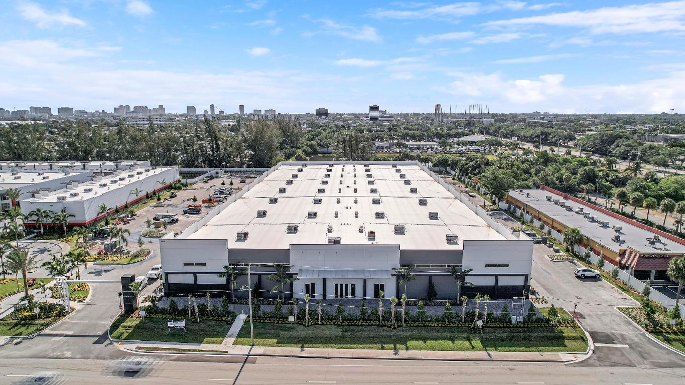 1050 N Congress Avenue A15/A16