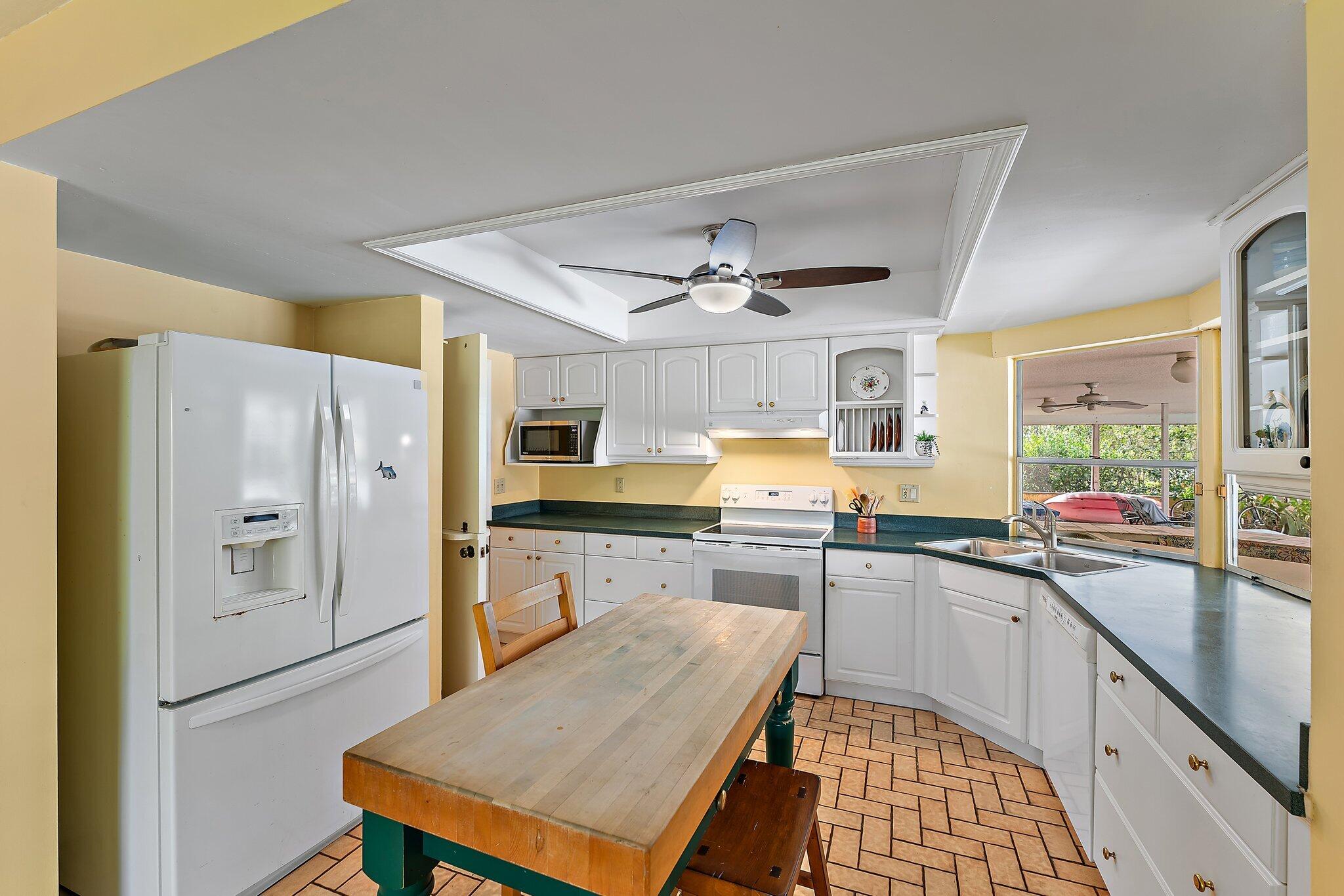 100 Gulfstream Road