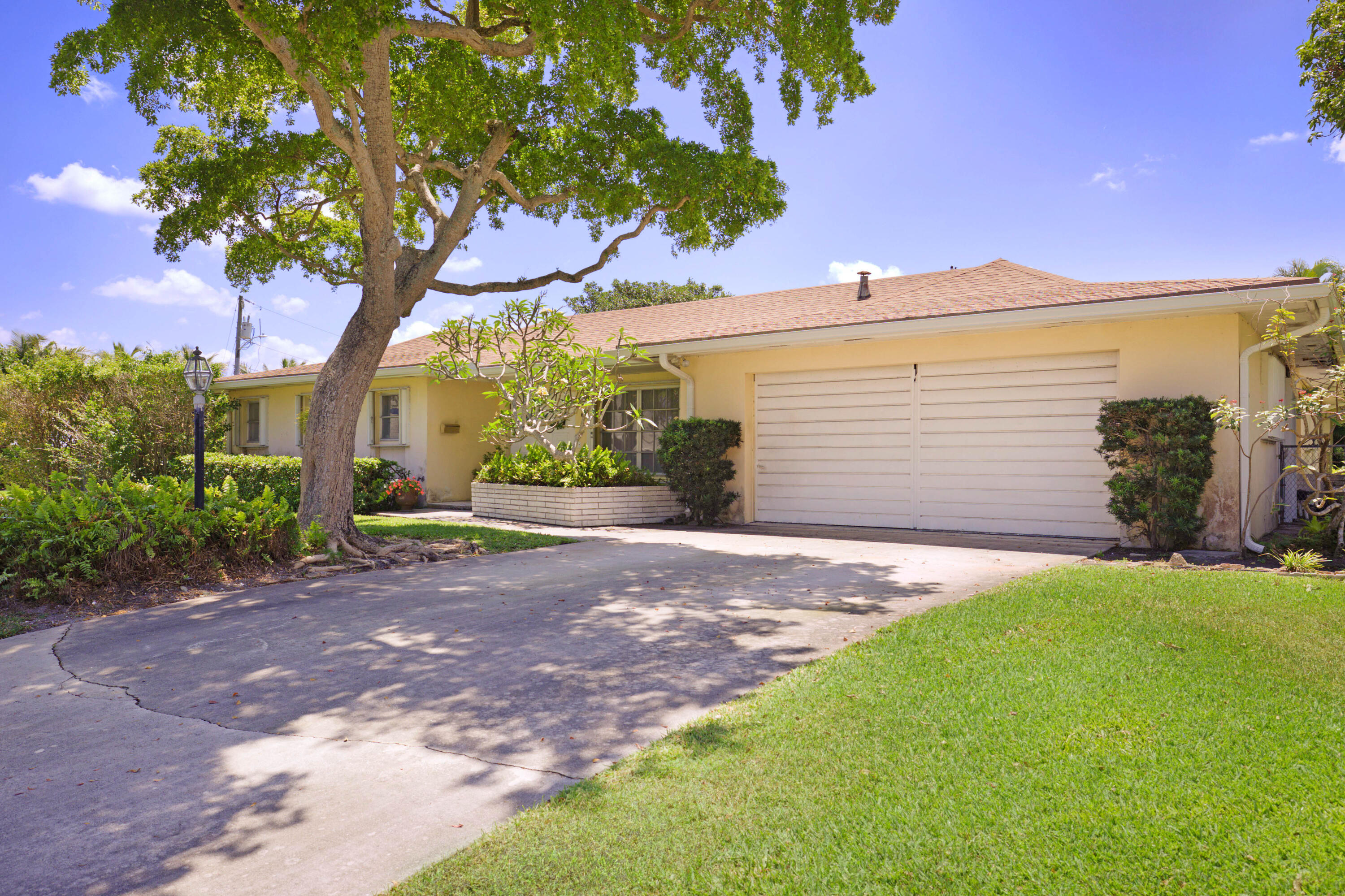 100 Gulfstream Road