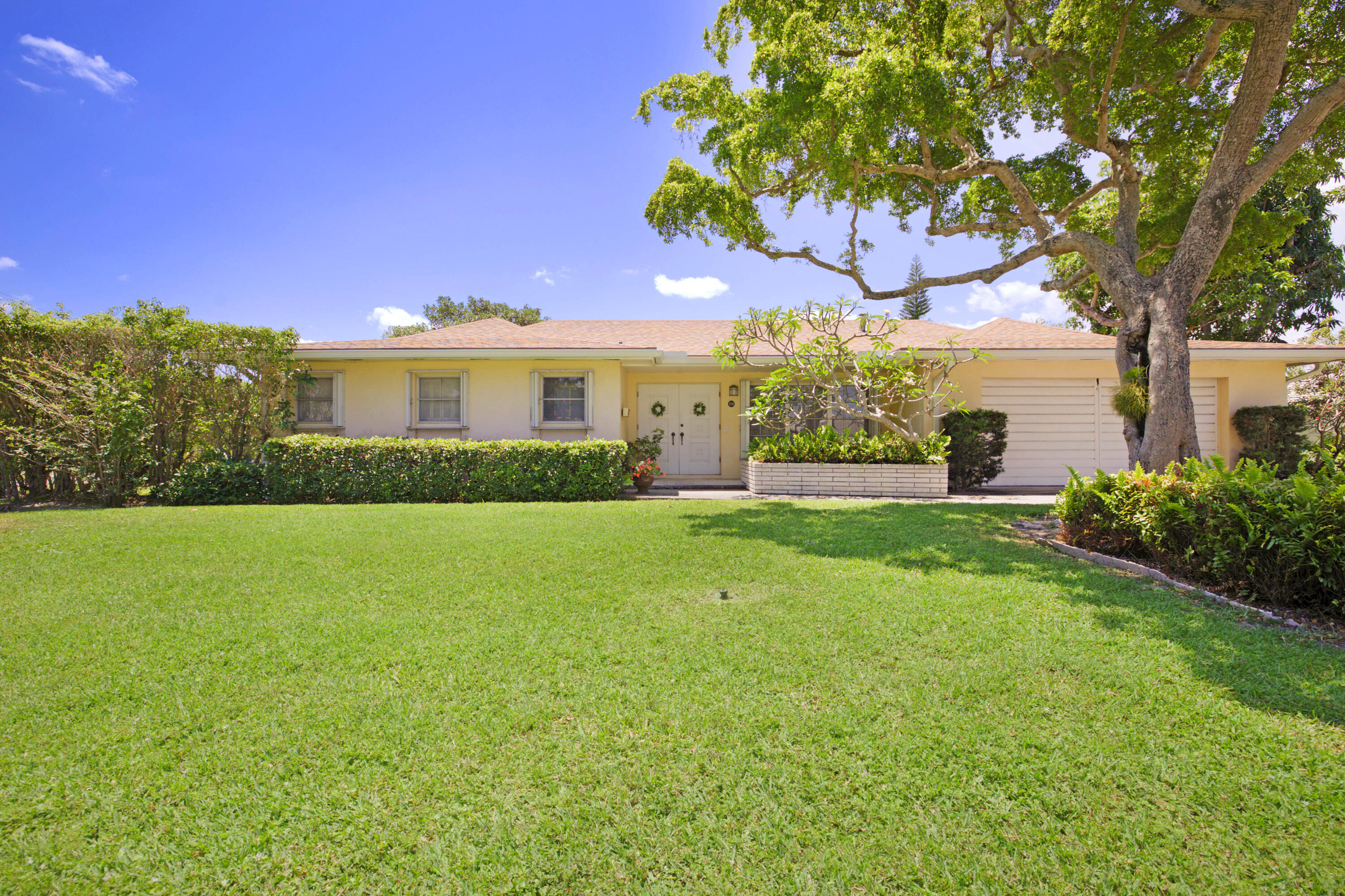 100 Gulfstream Road