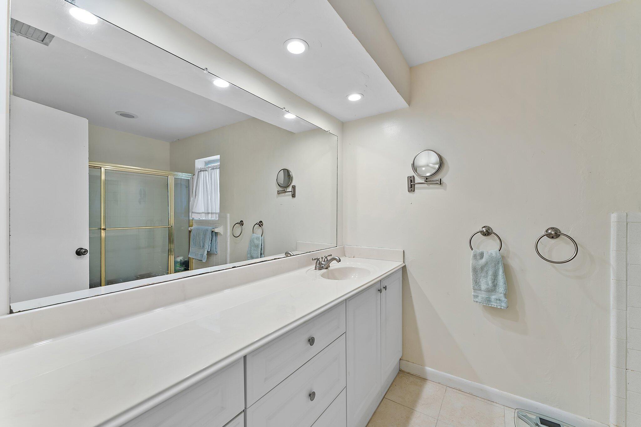 100 Gulfstream Road