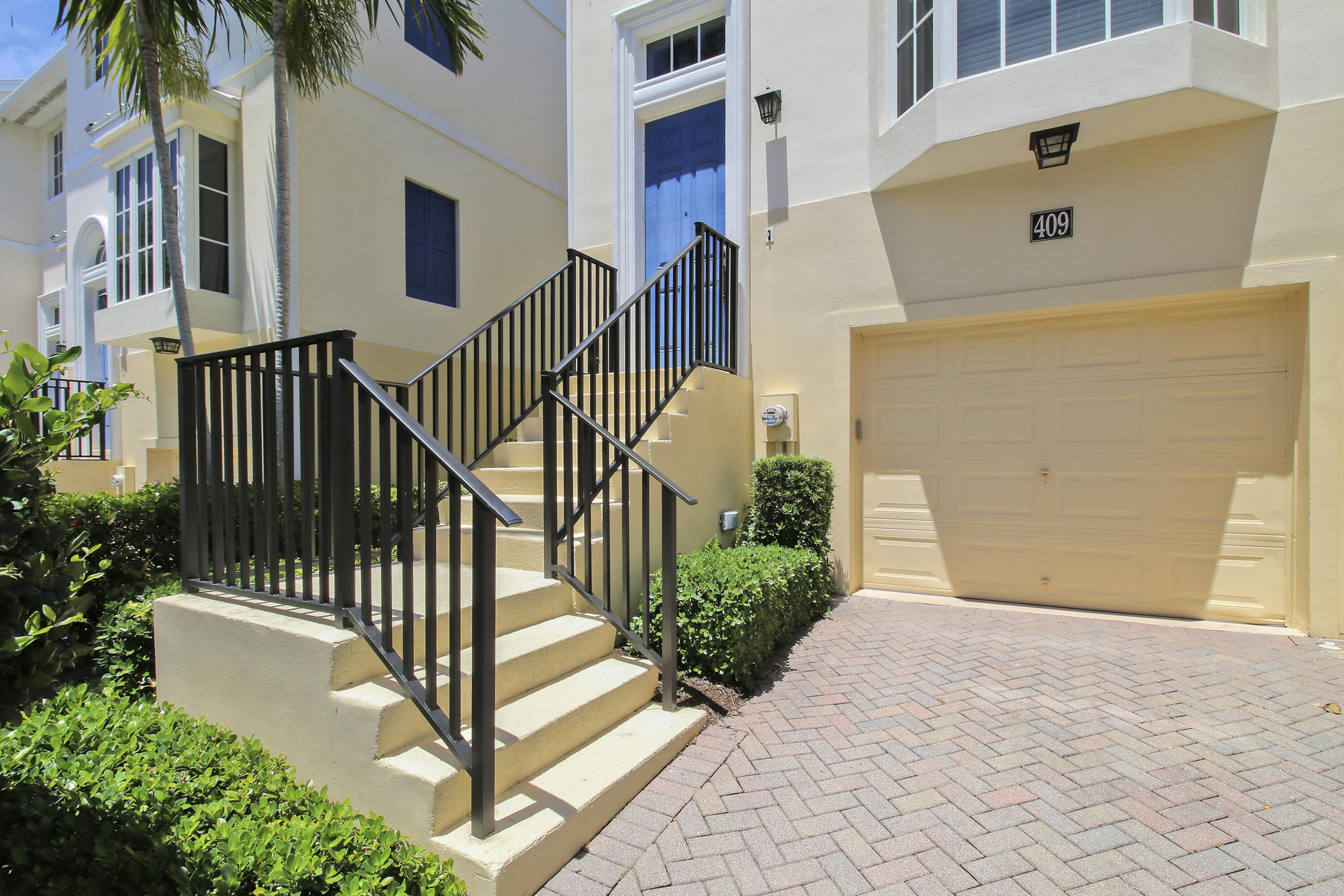 409 Juno Dunes Way