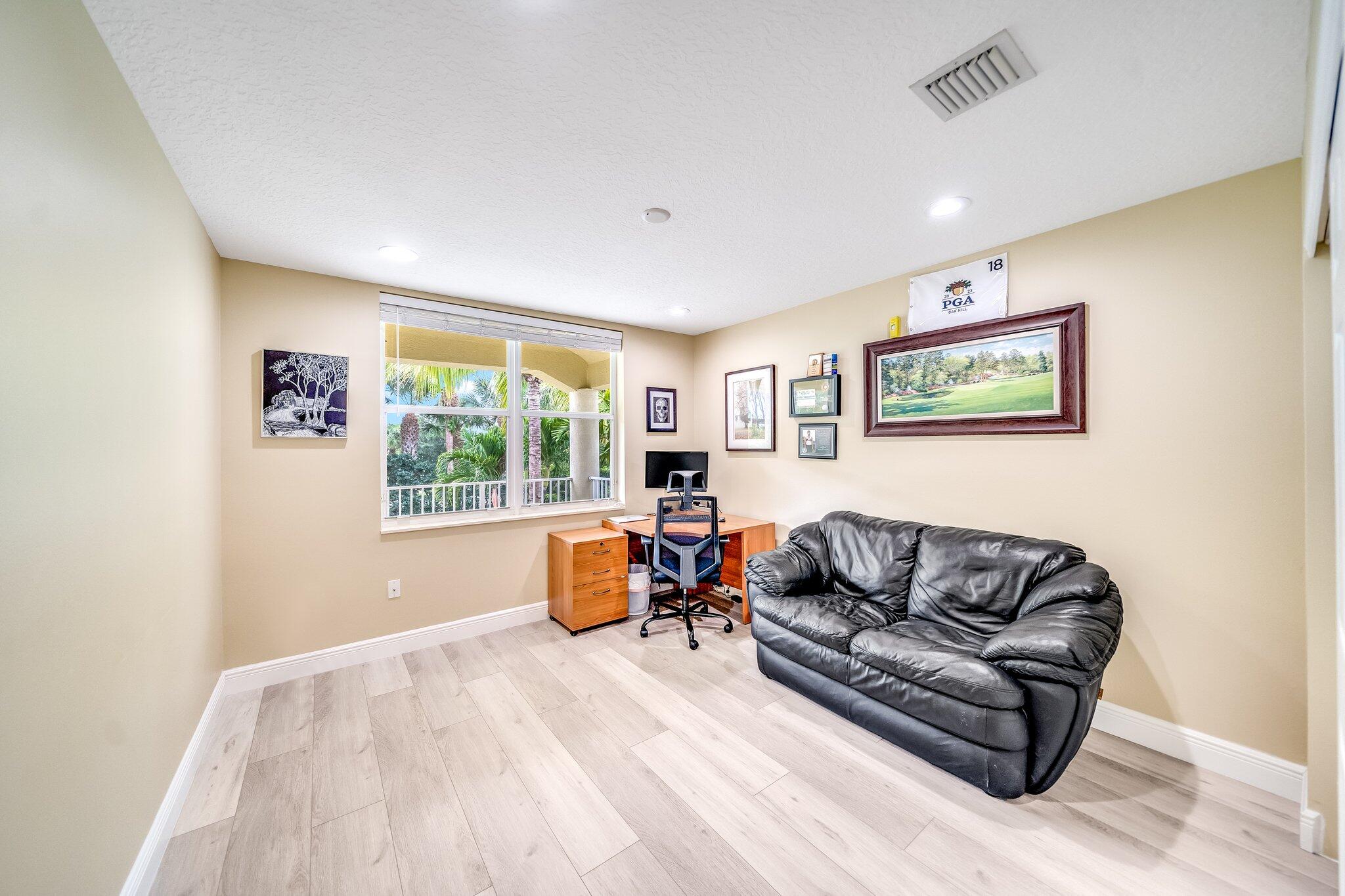 3160 Hartridge Terrace