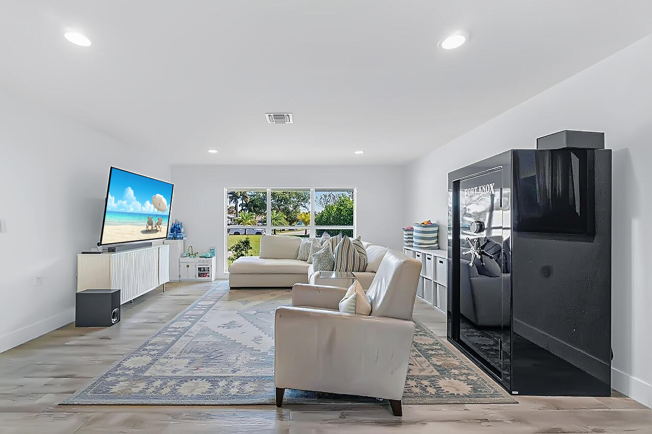 544 Anchorage Drive