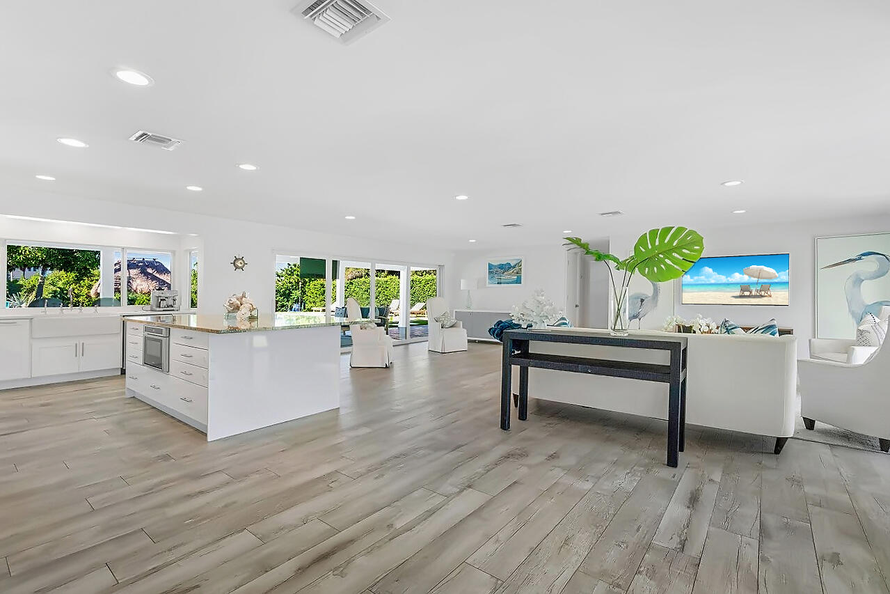 544 Anchorage Drive
