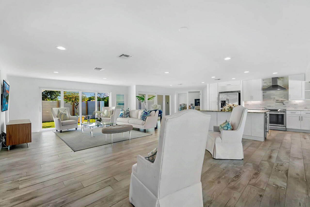 544 Anchorage Drive