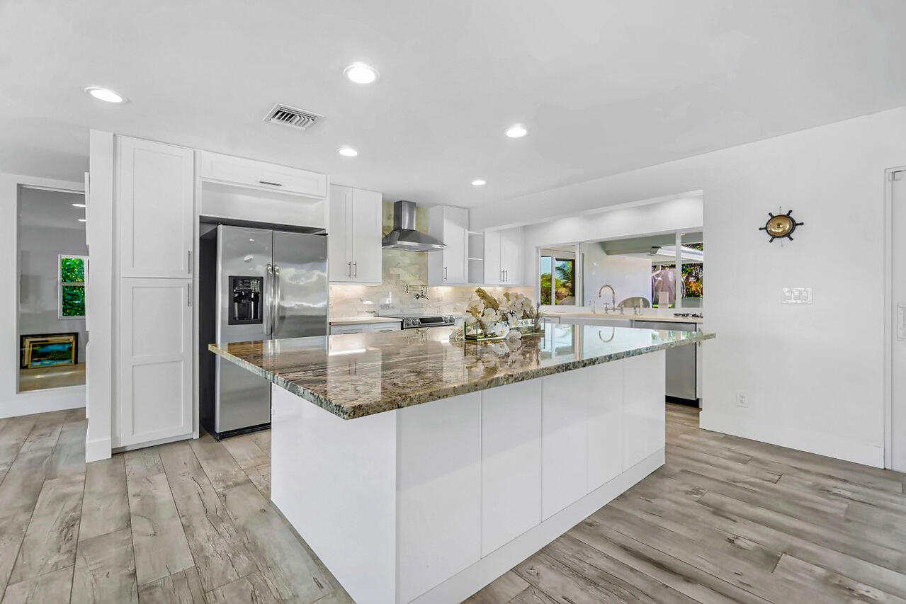 544 Anchorage Drive