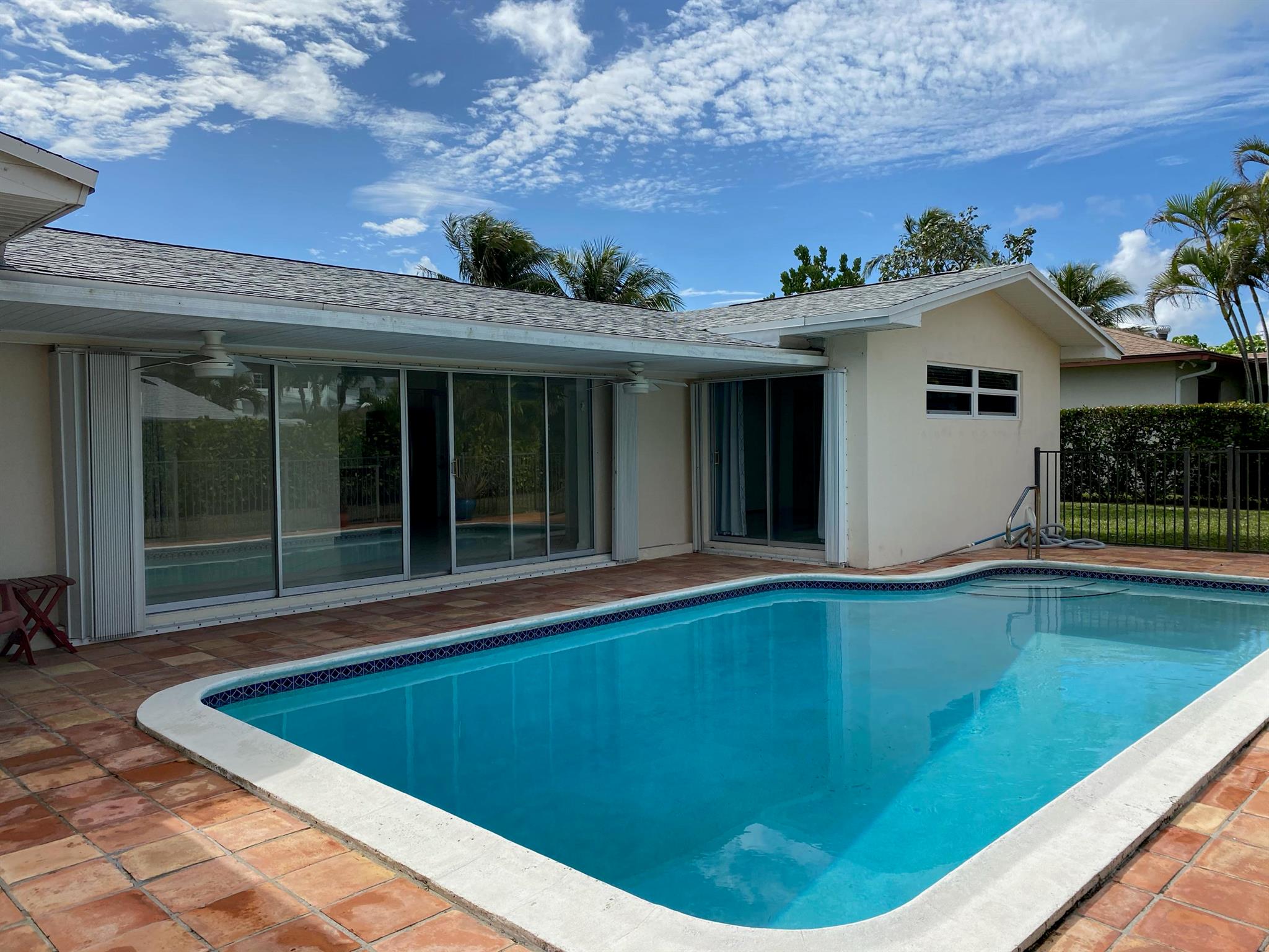 431 Sunset Way