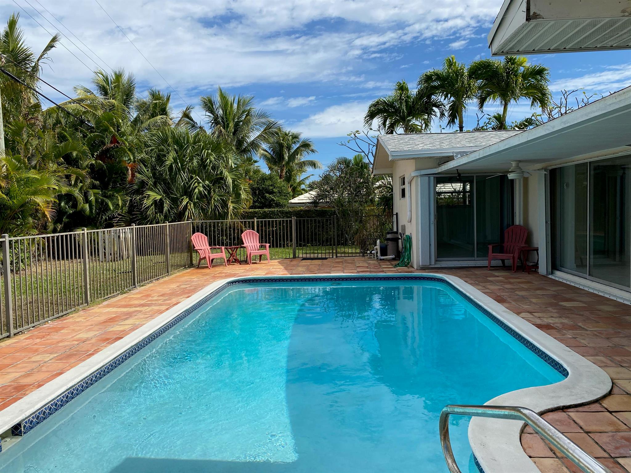431 Sunset Way