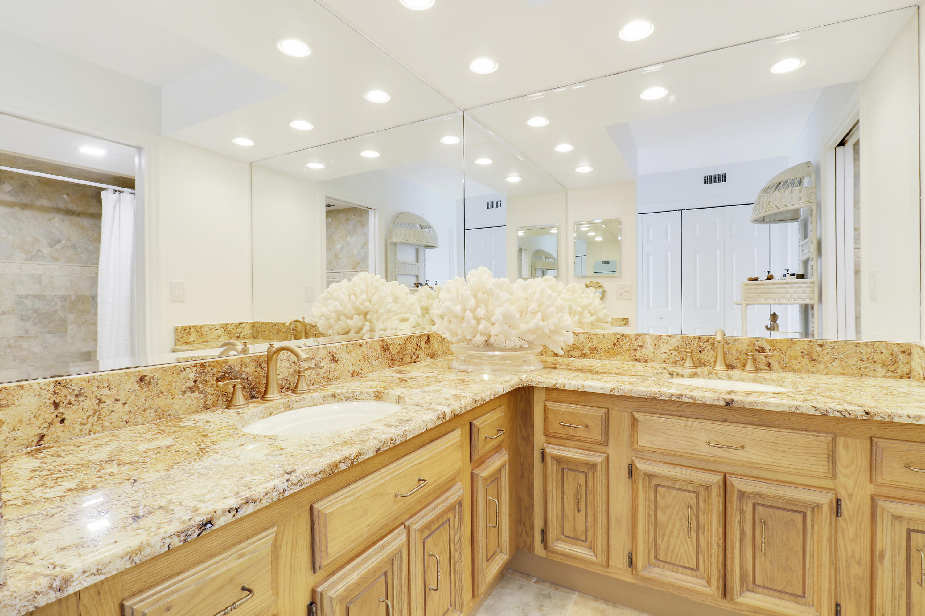 5188 Woodland Lakes Drive 137