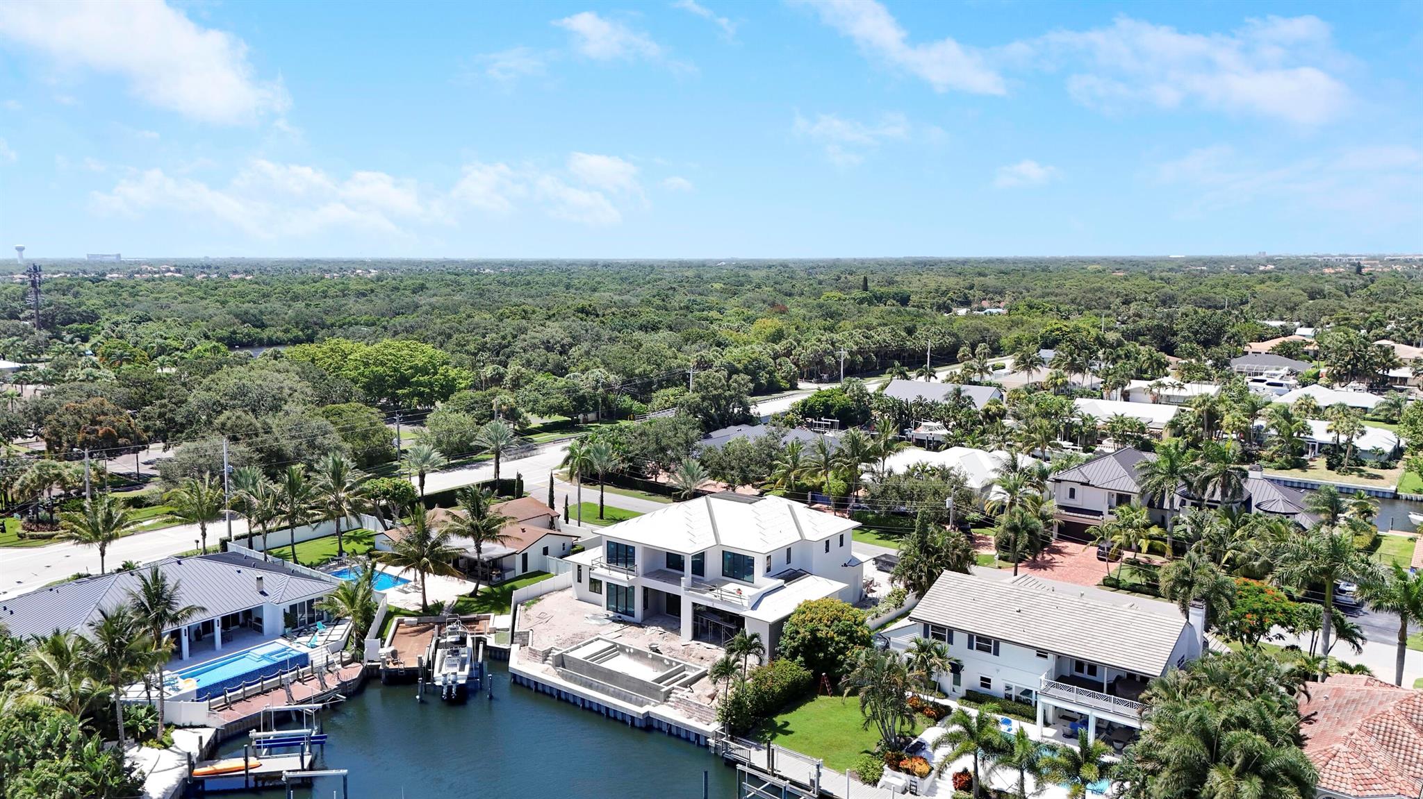 2442 Bay Circle