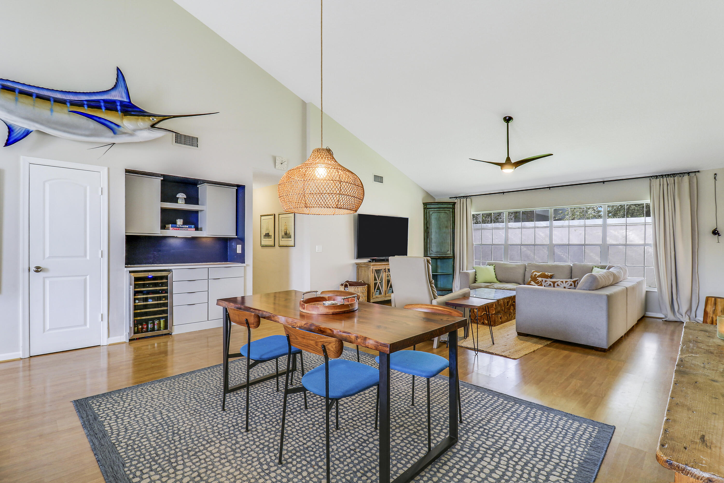 236 Moccasin Trail W