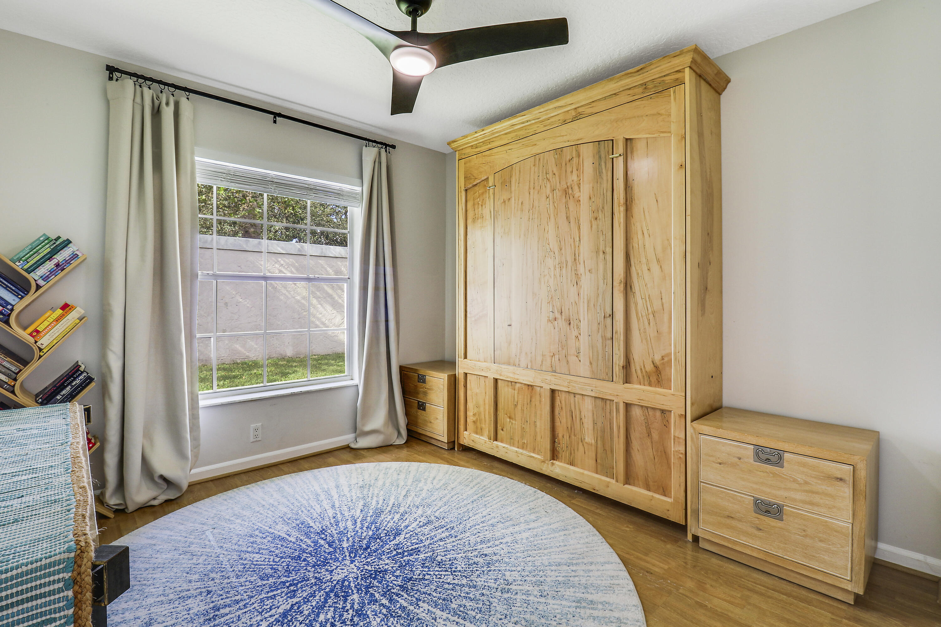 236 Moccasin Trail W