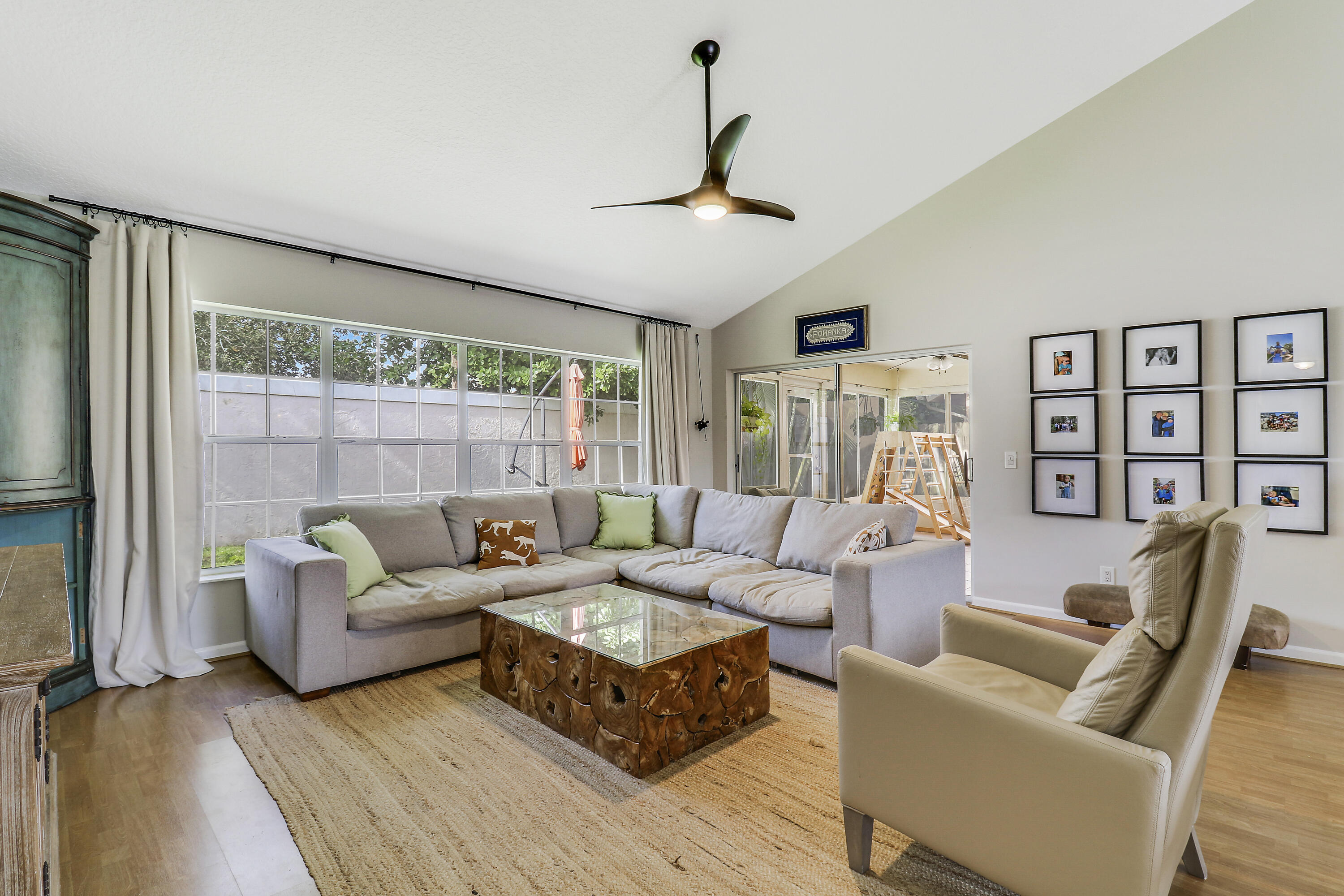 236 Moccasin Trail W