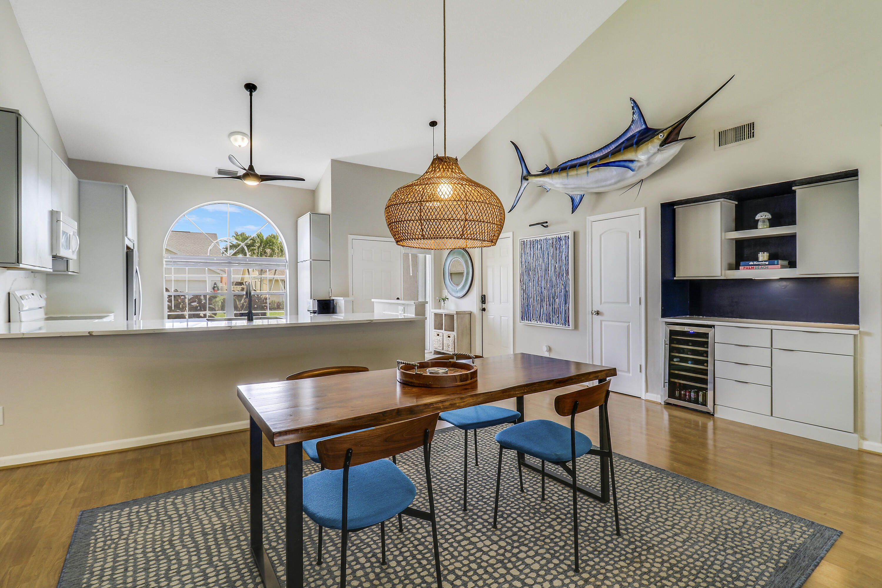 236 Moccasin Trail W