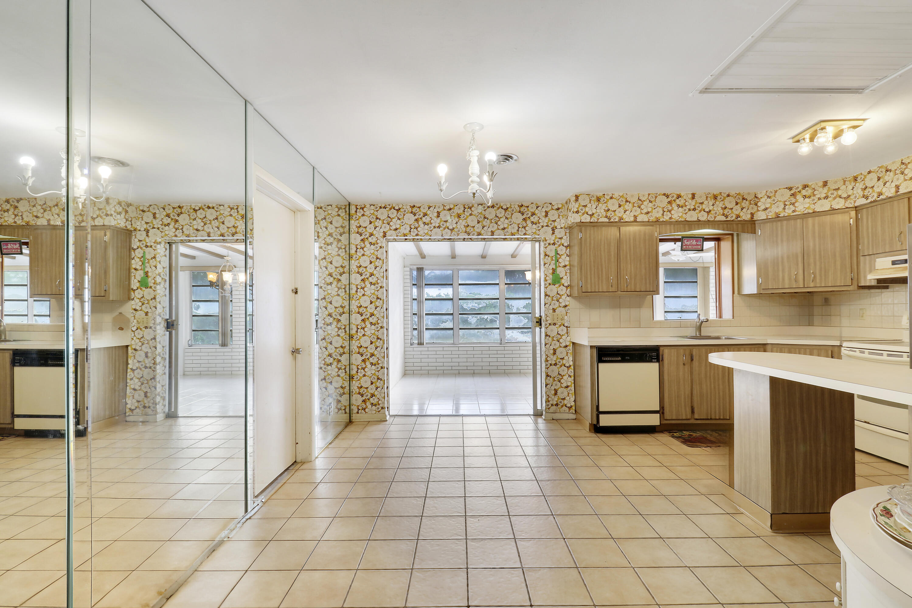 618 Anchorage Drive