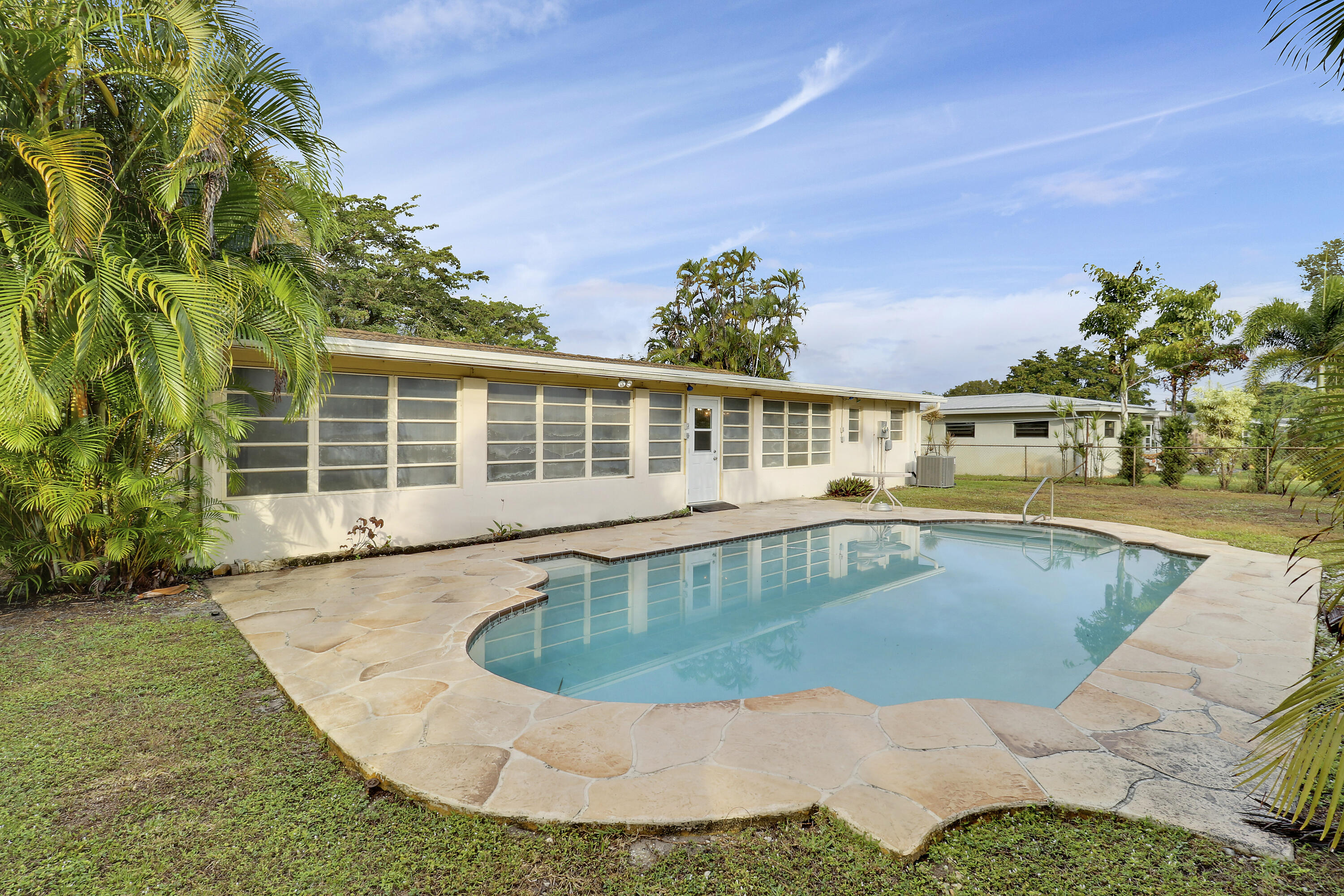 618 Anchorage Drive