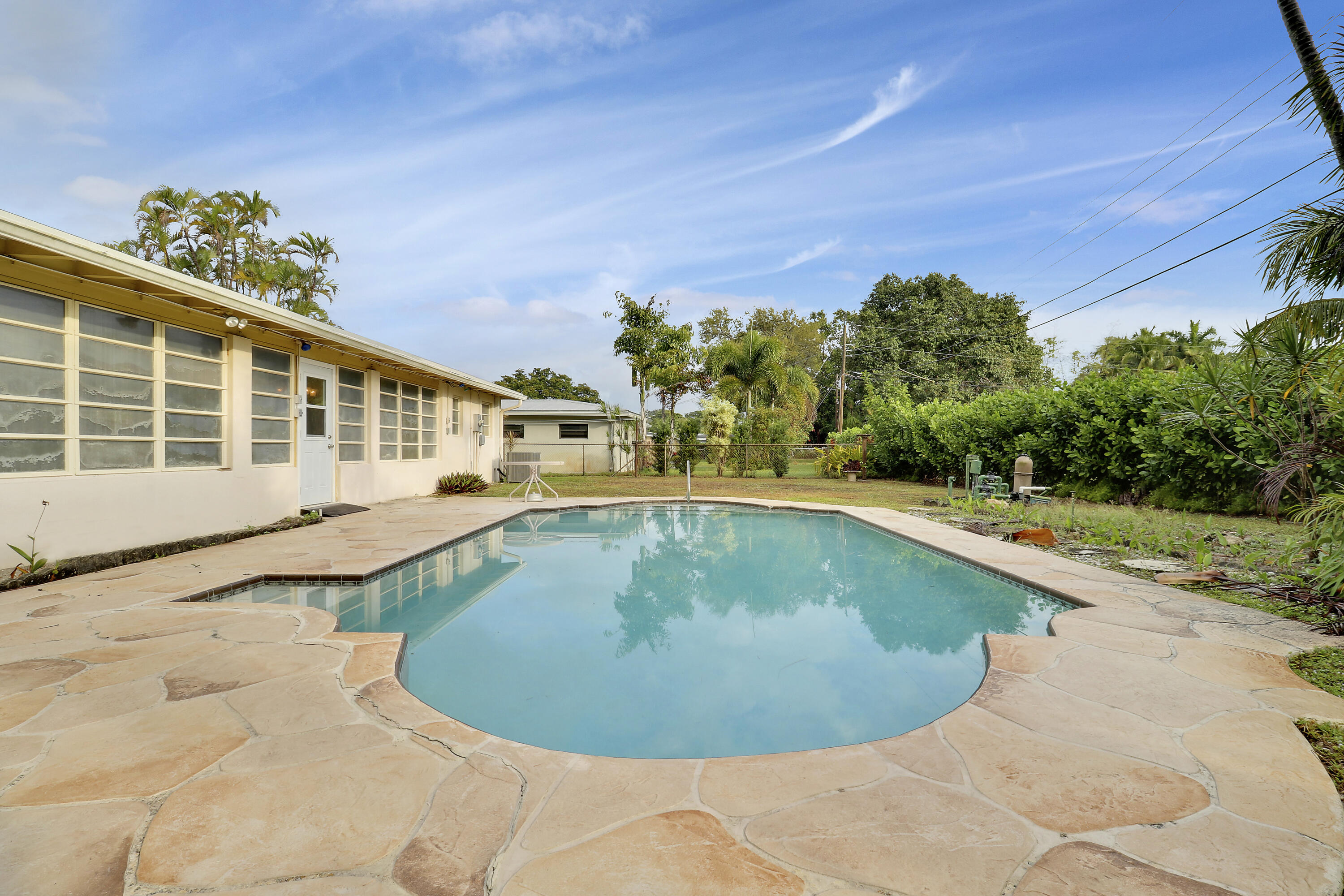 618 Anchorage Drive