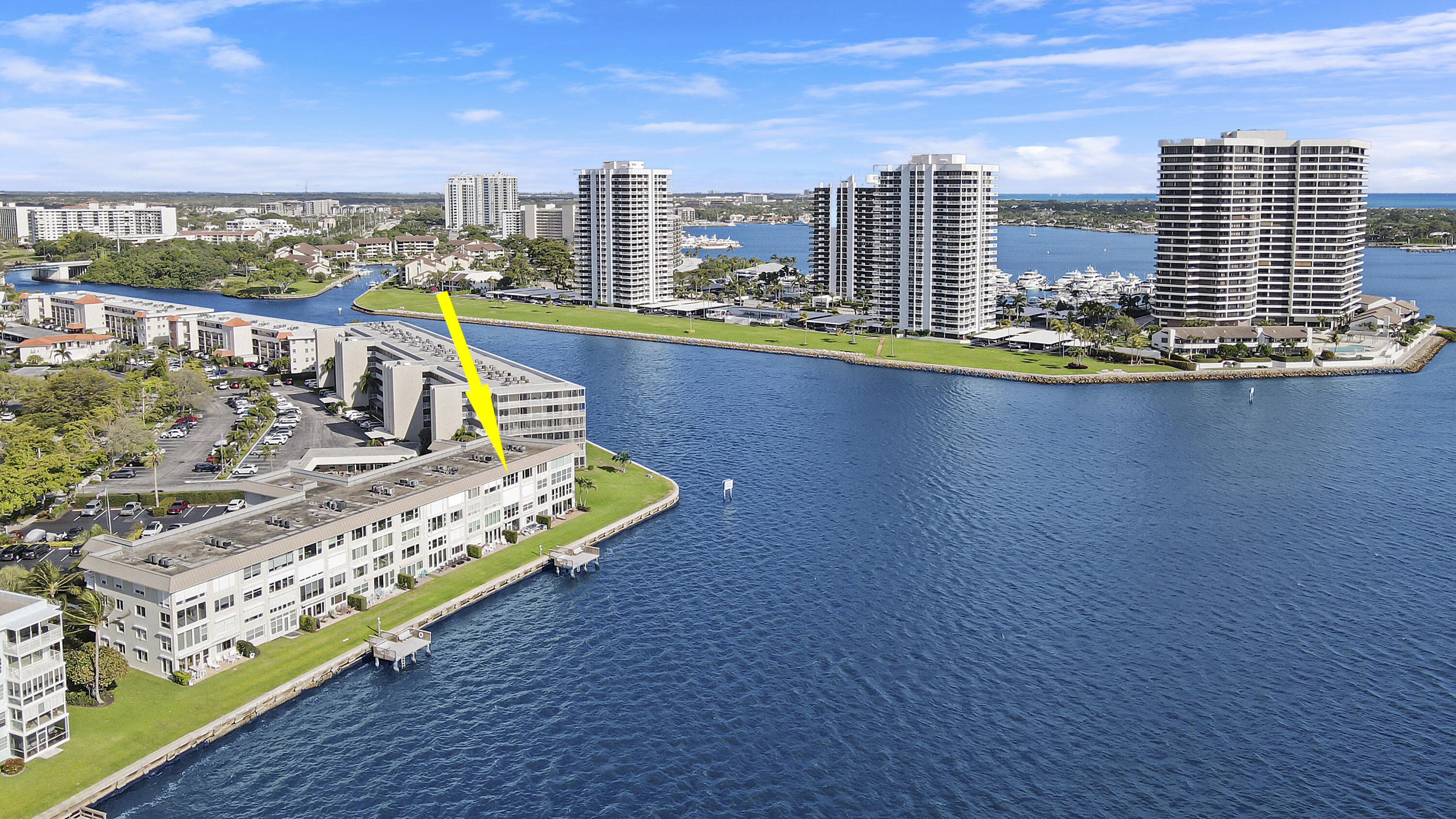 52 Yacht Club Dr 408