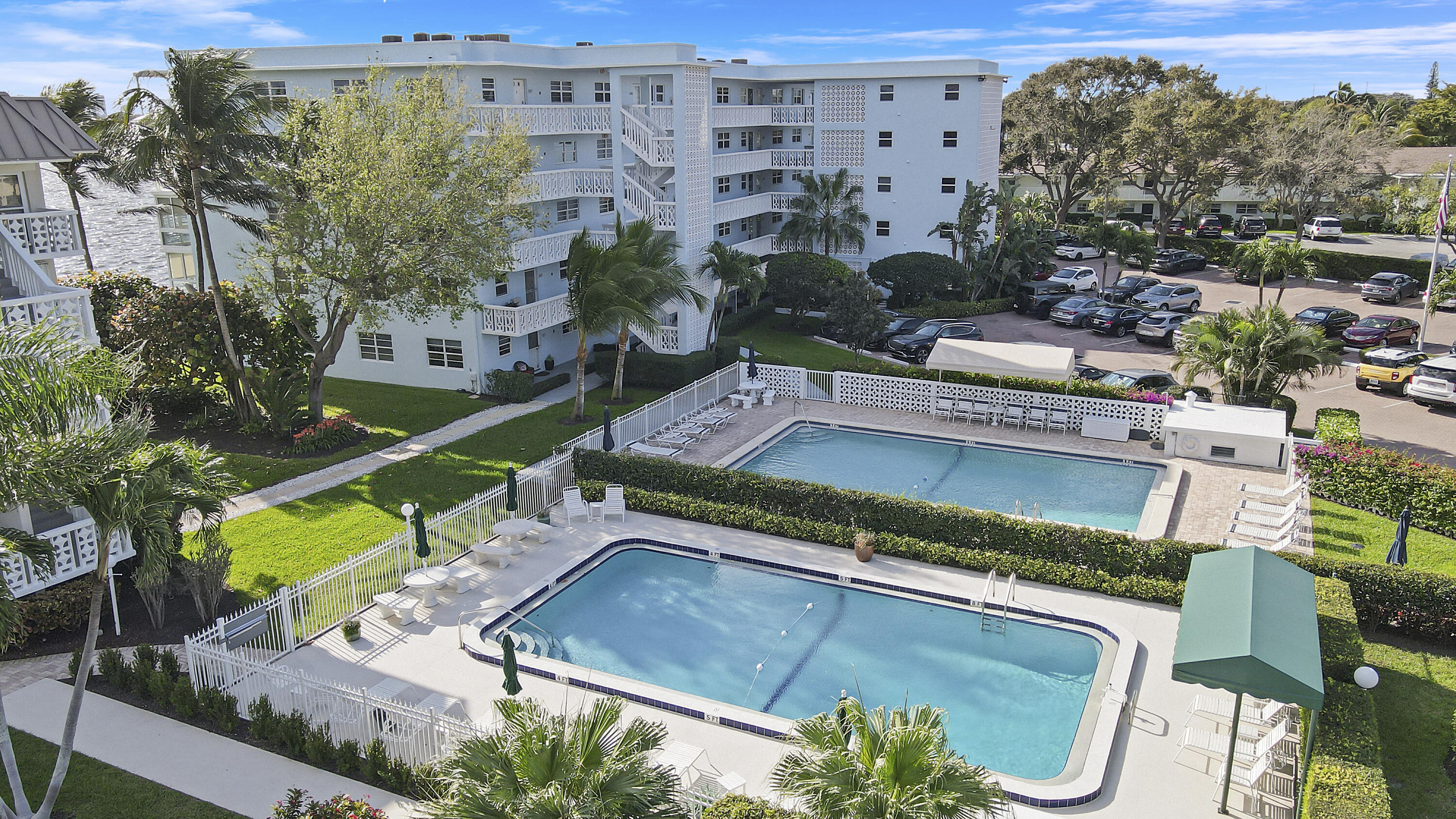 52 Yacht Club Dr 408