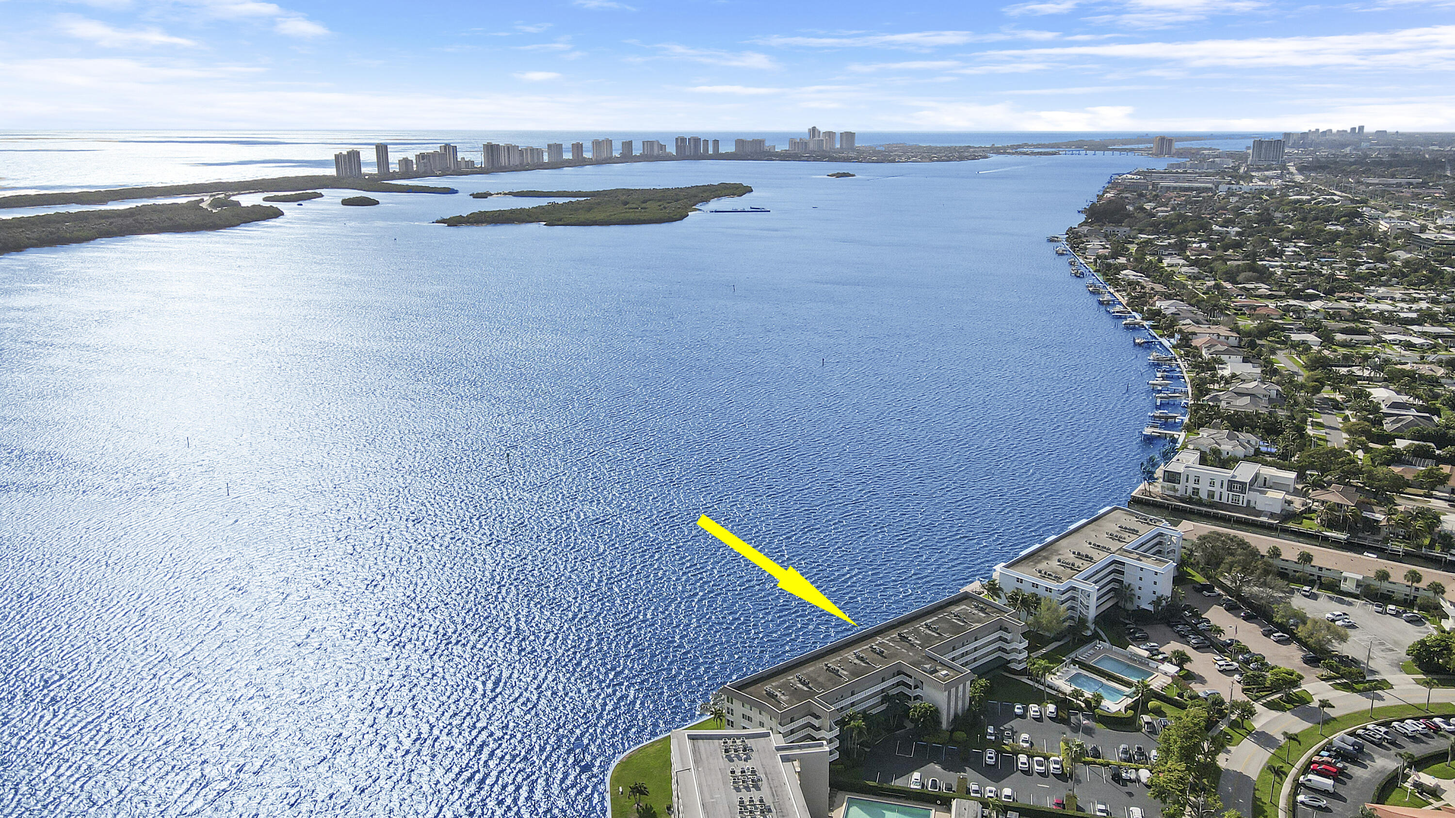 52 Yacht Club Dr 408