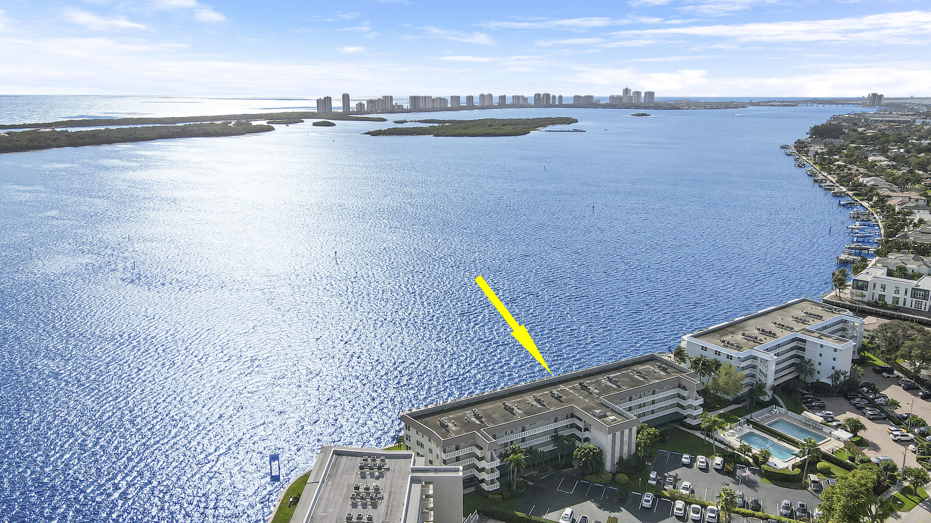 52 Yacht Club Dr 408
