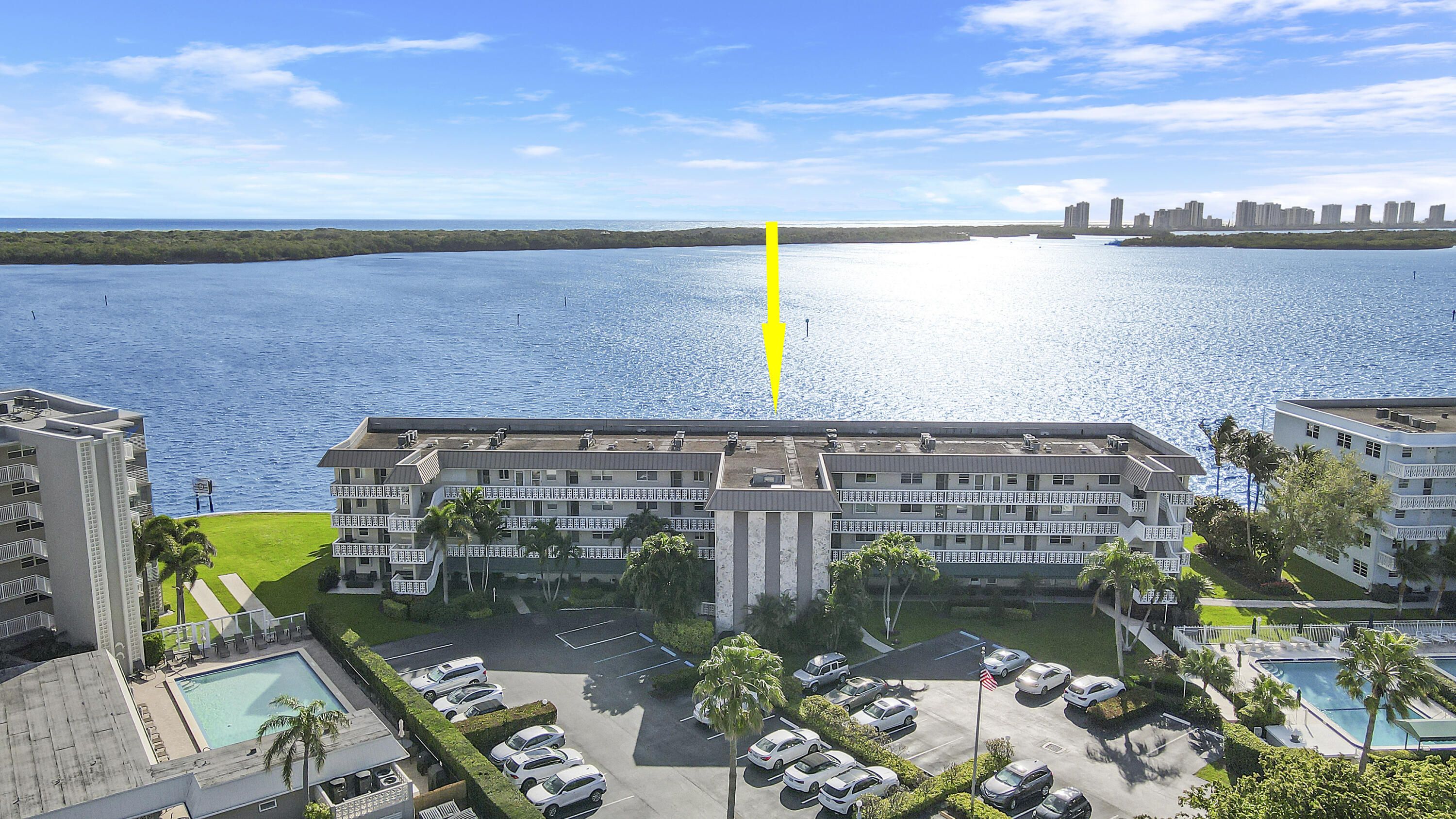 52 Yacht Club Dr 408