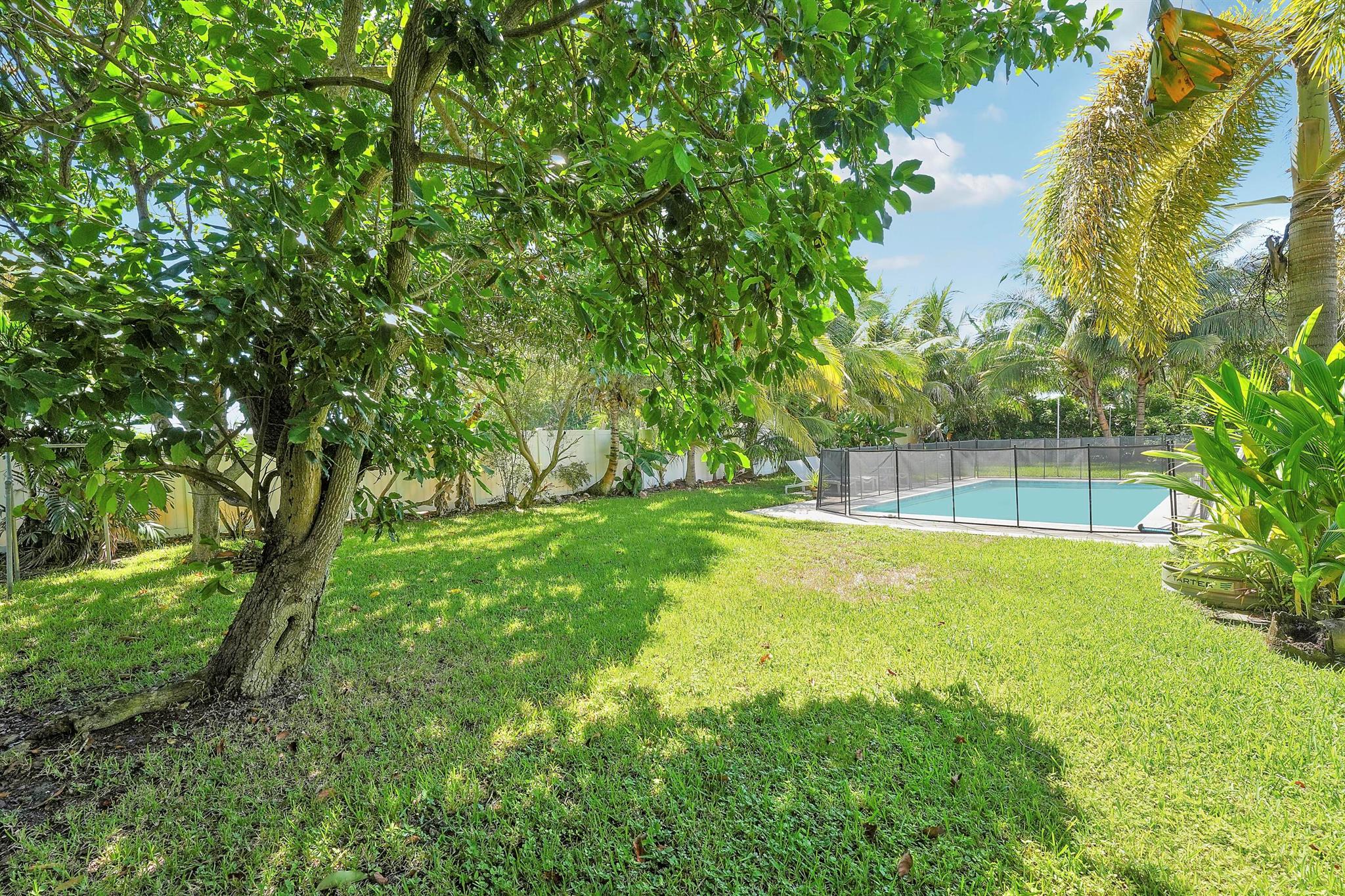 808 Country Club Drive