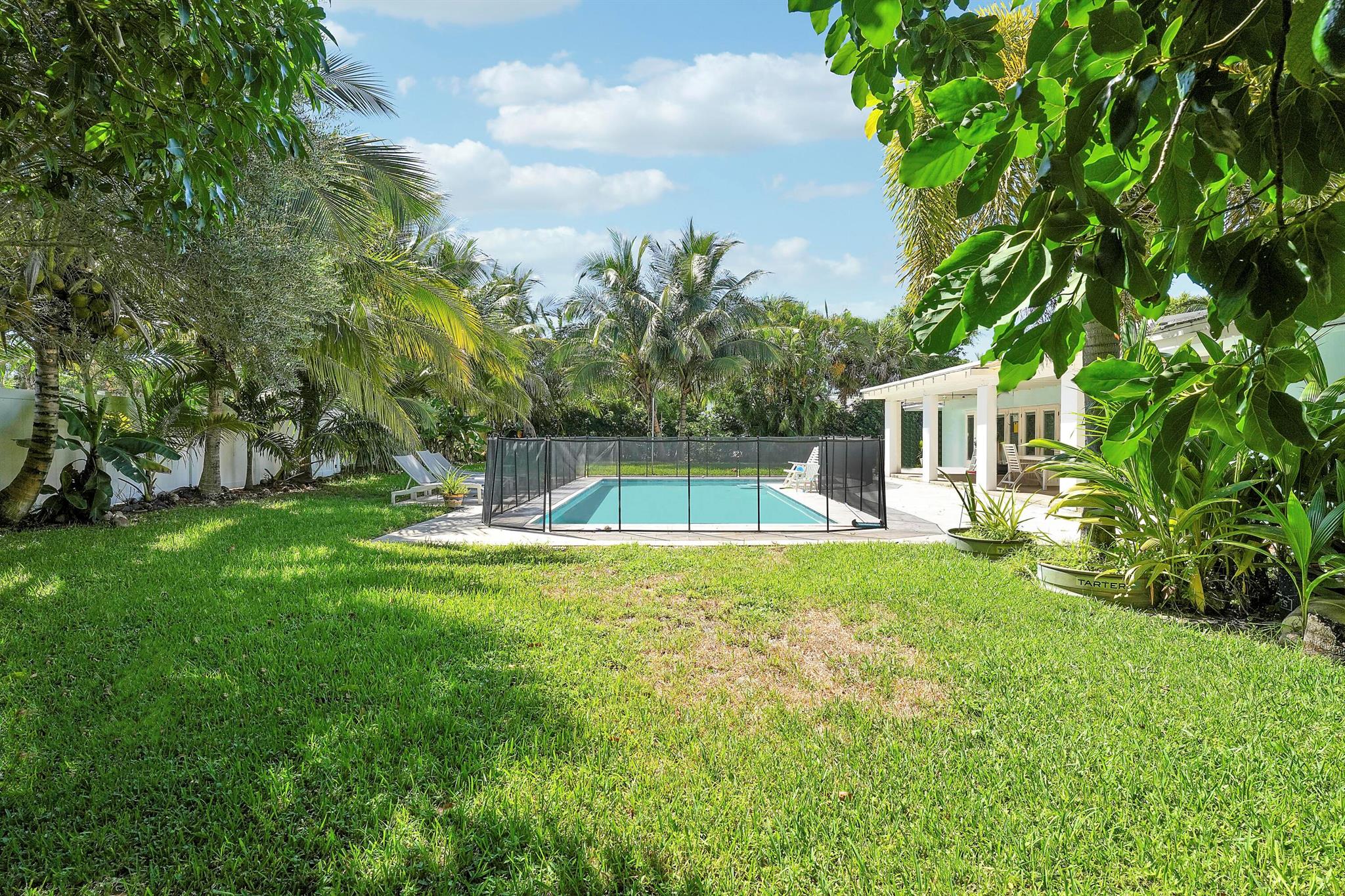 808 Country Club Drive