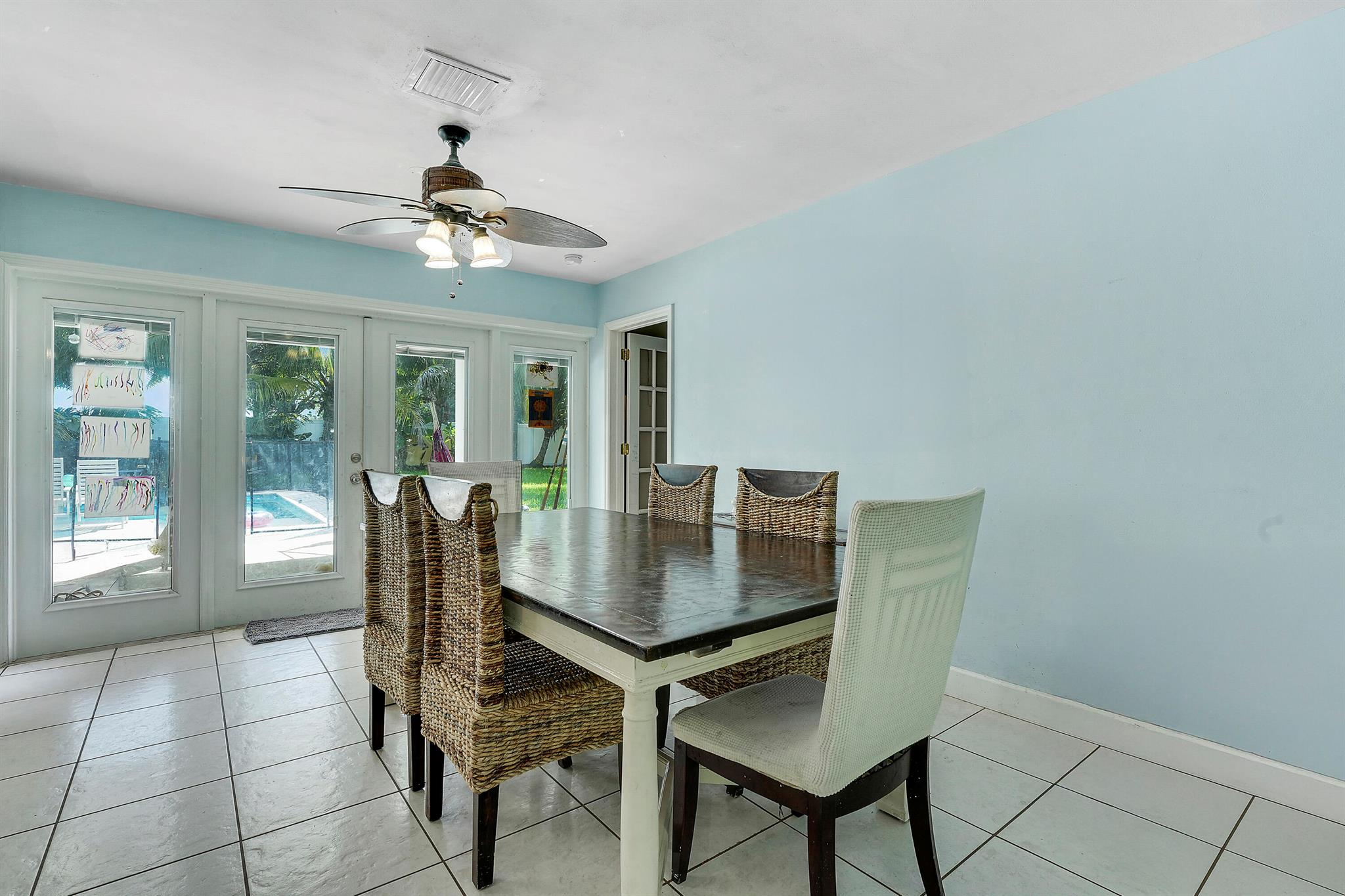 808 Country Club Drive