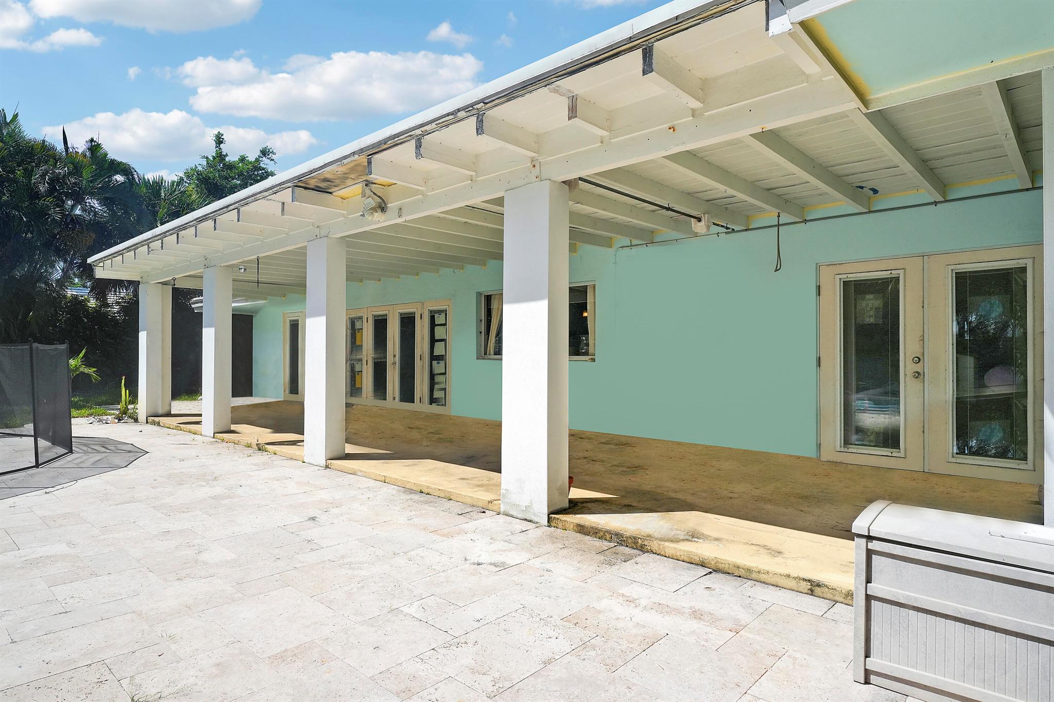 808 Country Club Drive