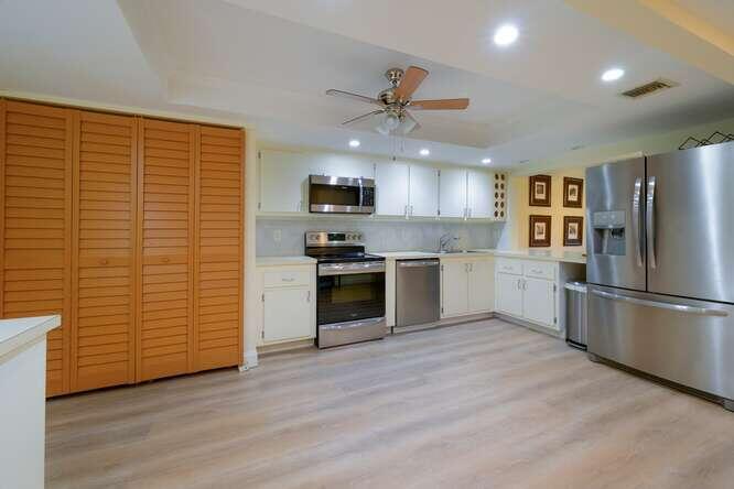 1036 Us Hwy One 125