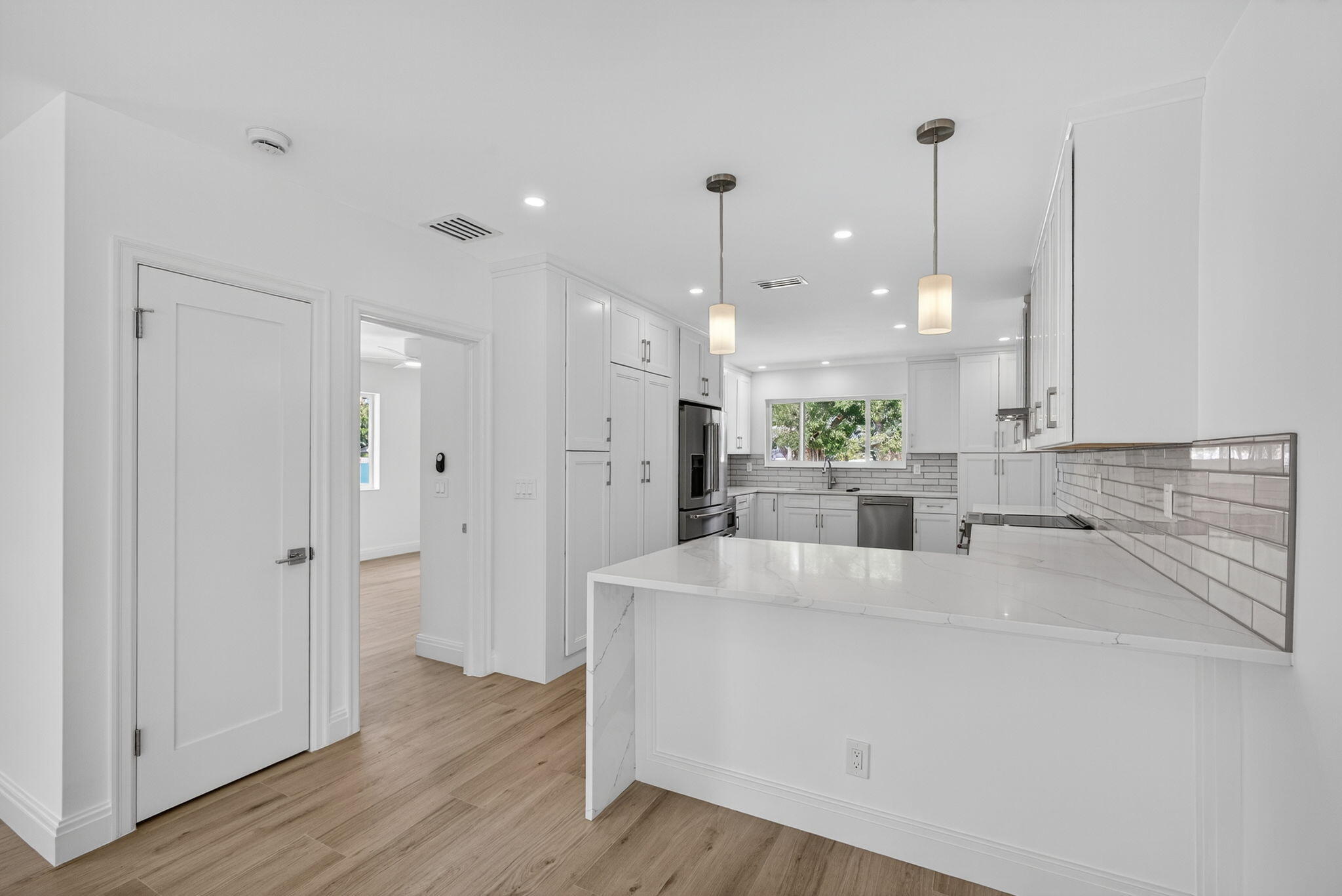 525 Kingfish Road