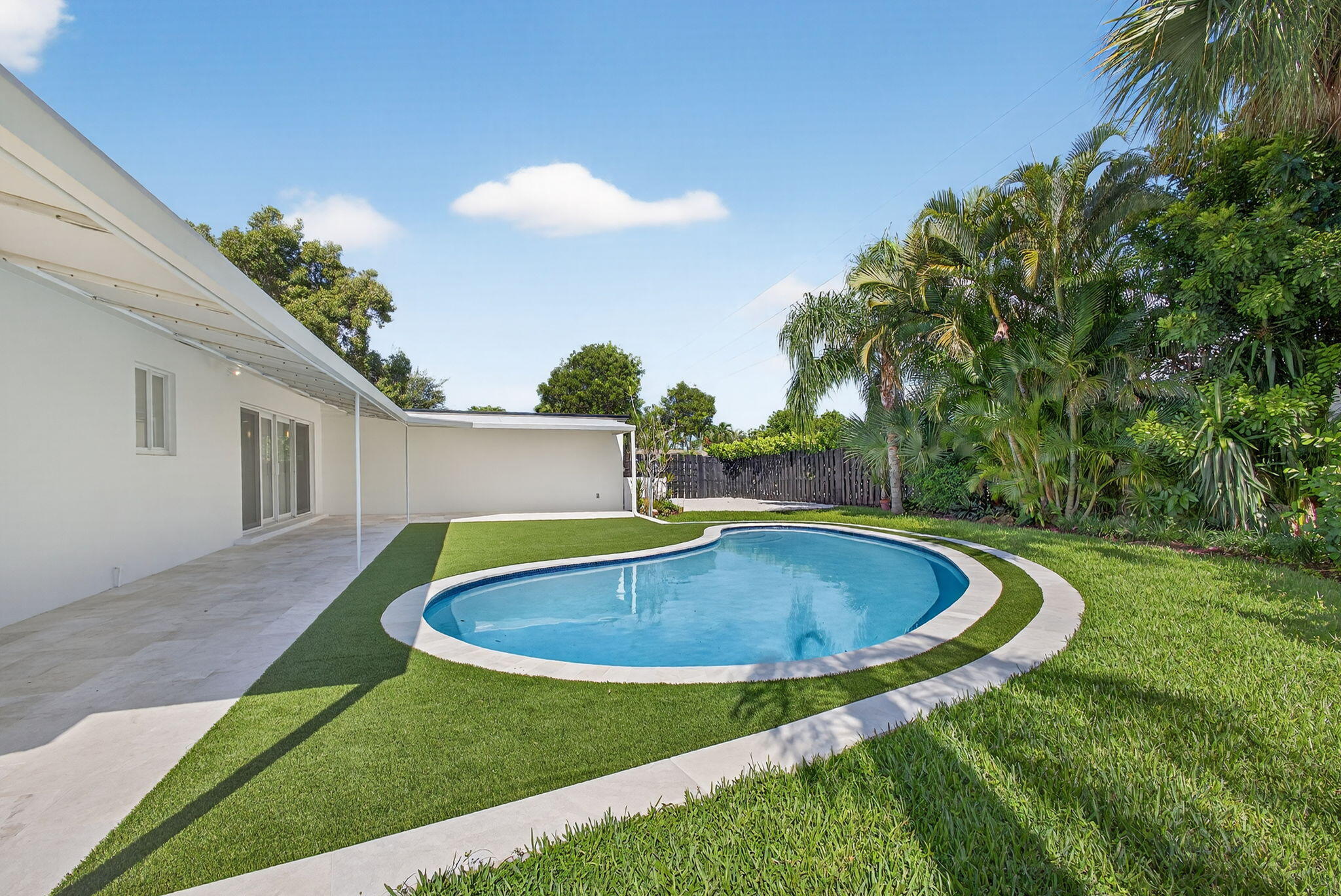 525 Kingfish Road