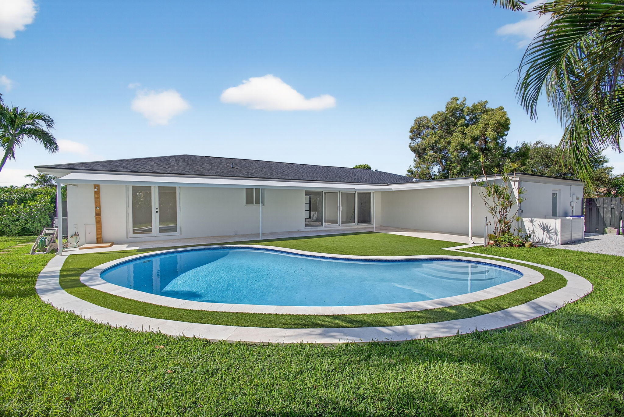 525 Kingfish Road