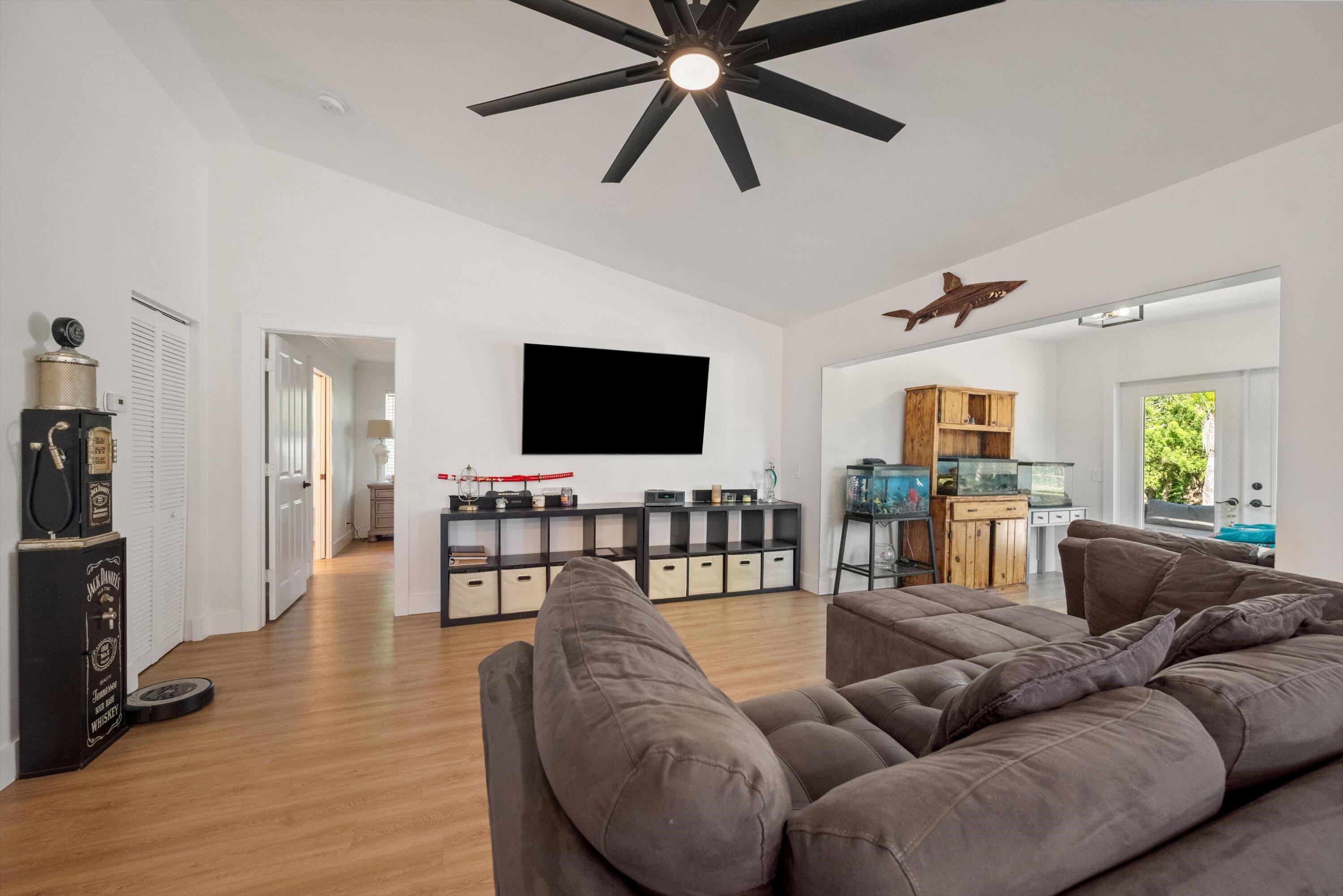 16710 75th Avenue N