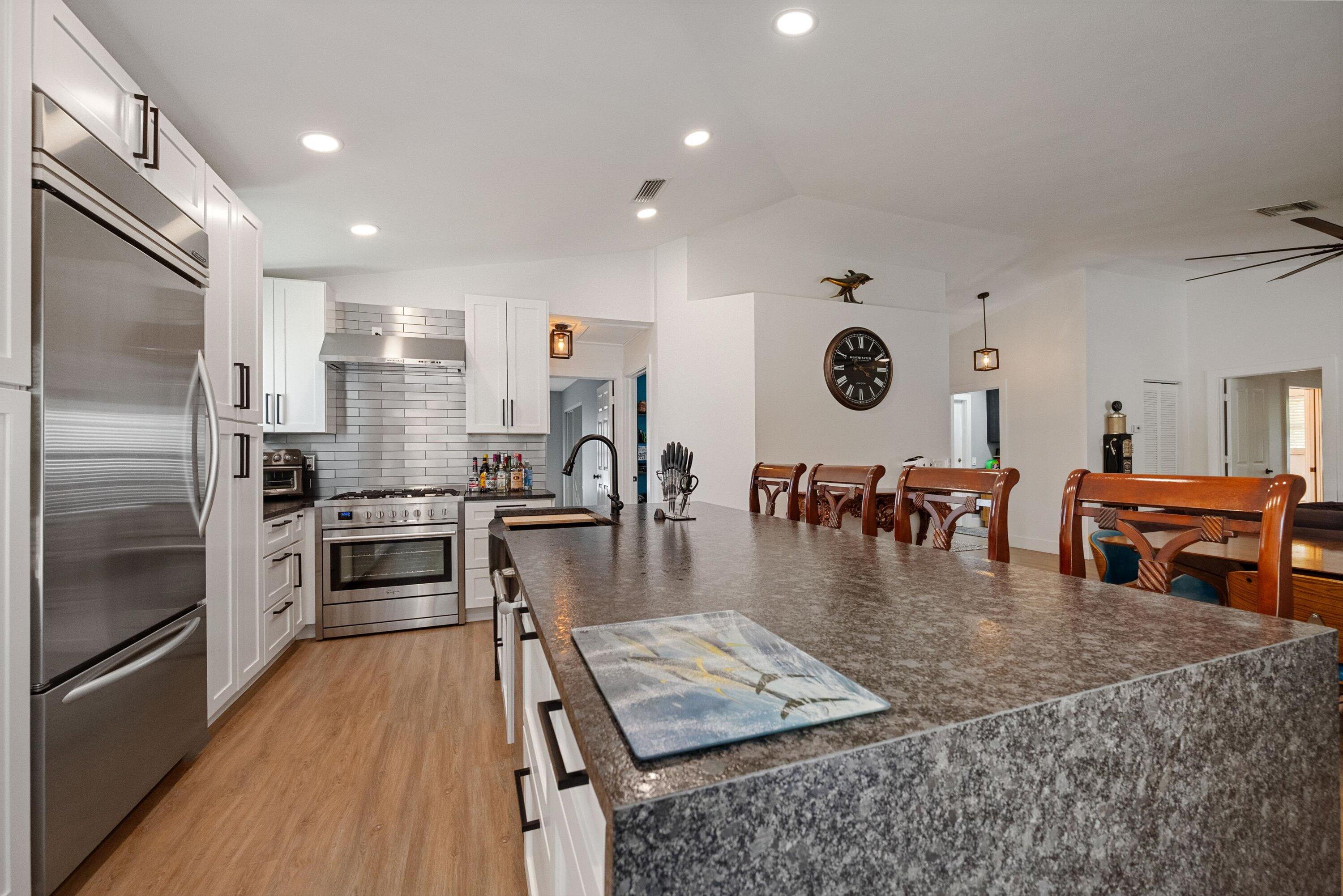 16710 75th Avenue N