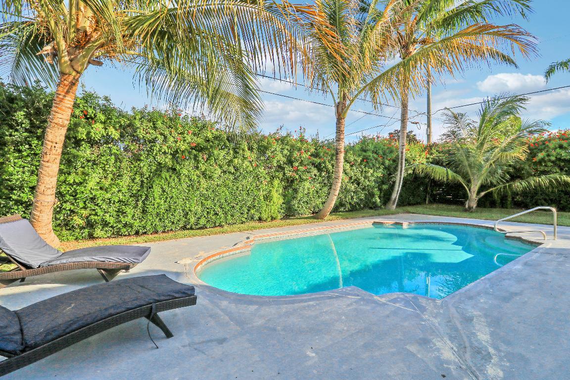 405 Ebbtide Drive Drive