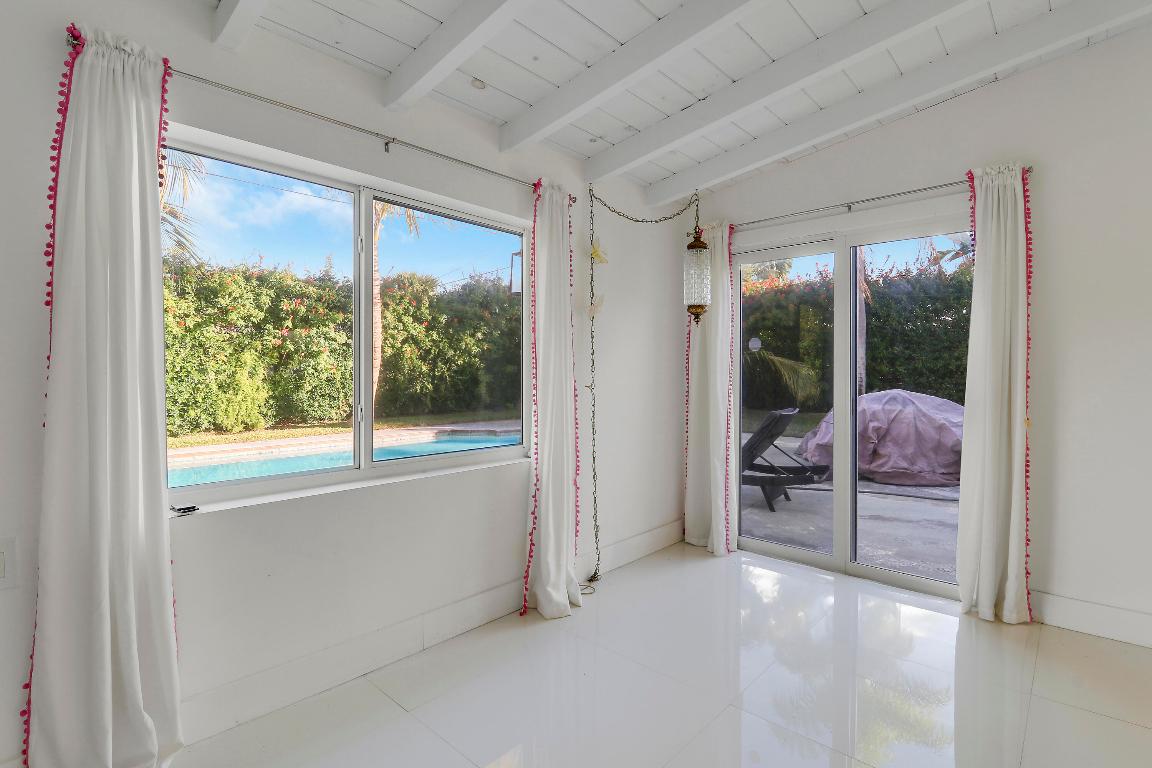 405 Ebbtide Drive Drive