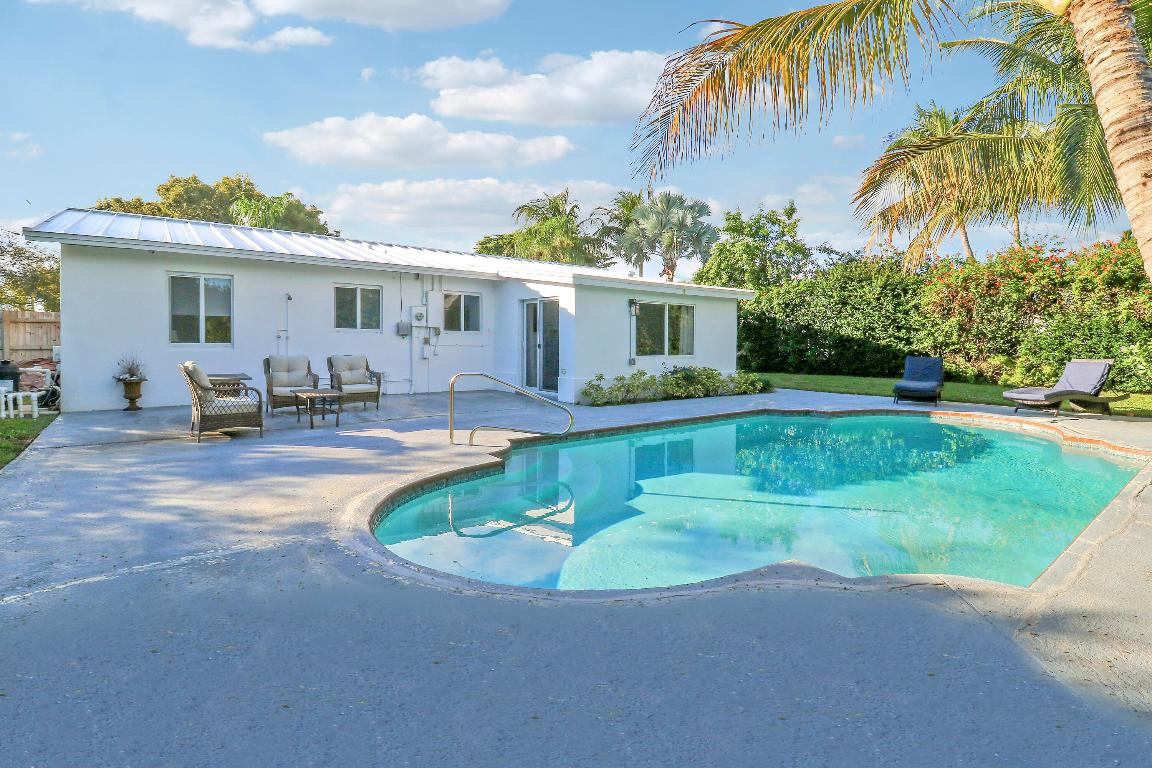 405 Ebbtide Drive Drive