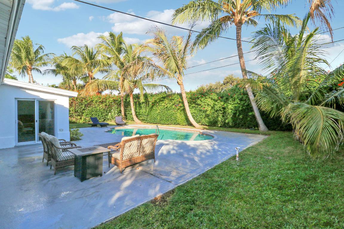 405 Ebbtide Drive Drive