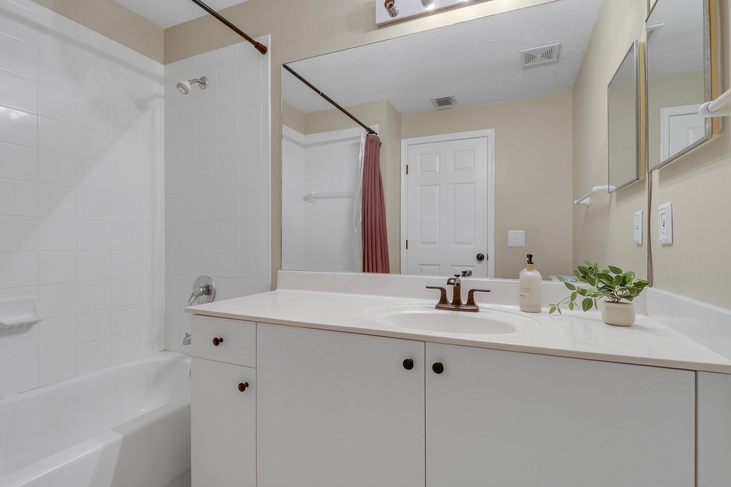 4850 Chancellor Drive 21