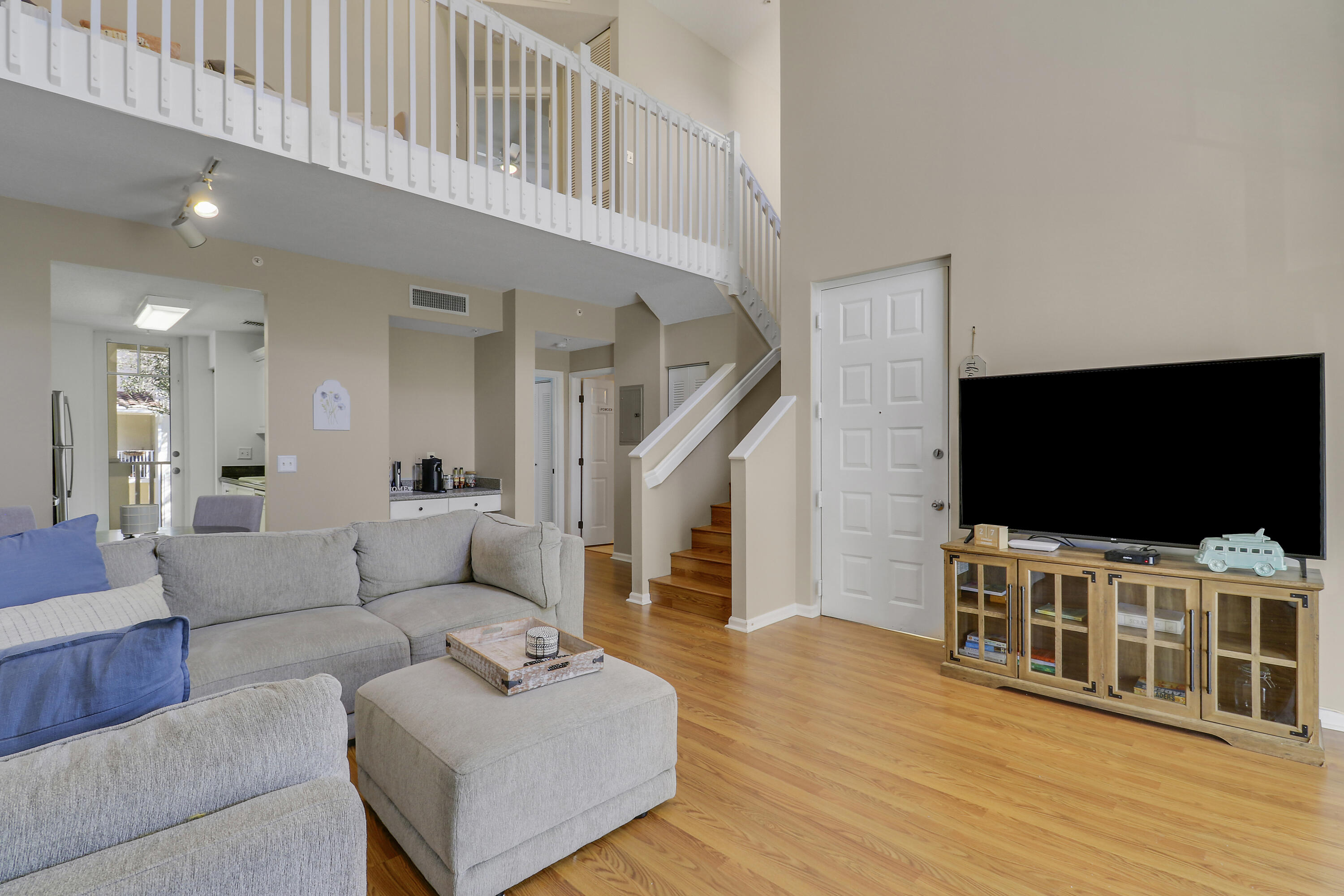 4850 Chancellor Drive 21