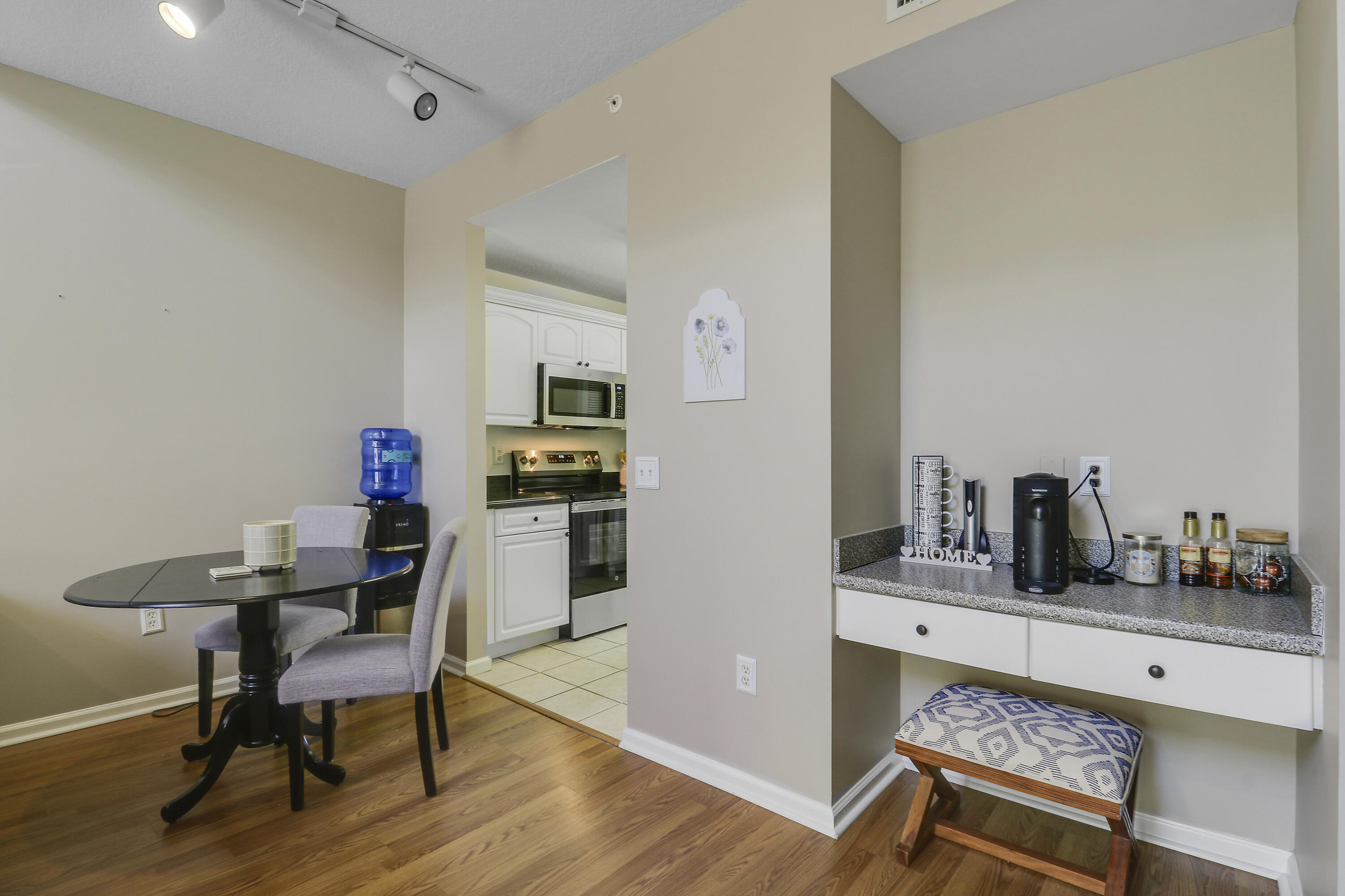 4850 Chancellor Drive 21