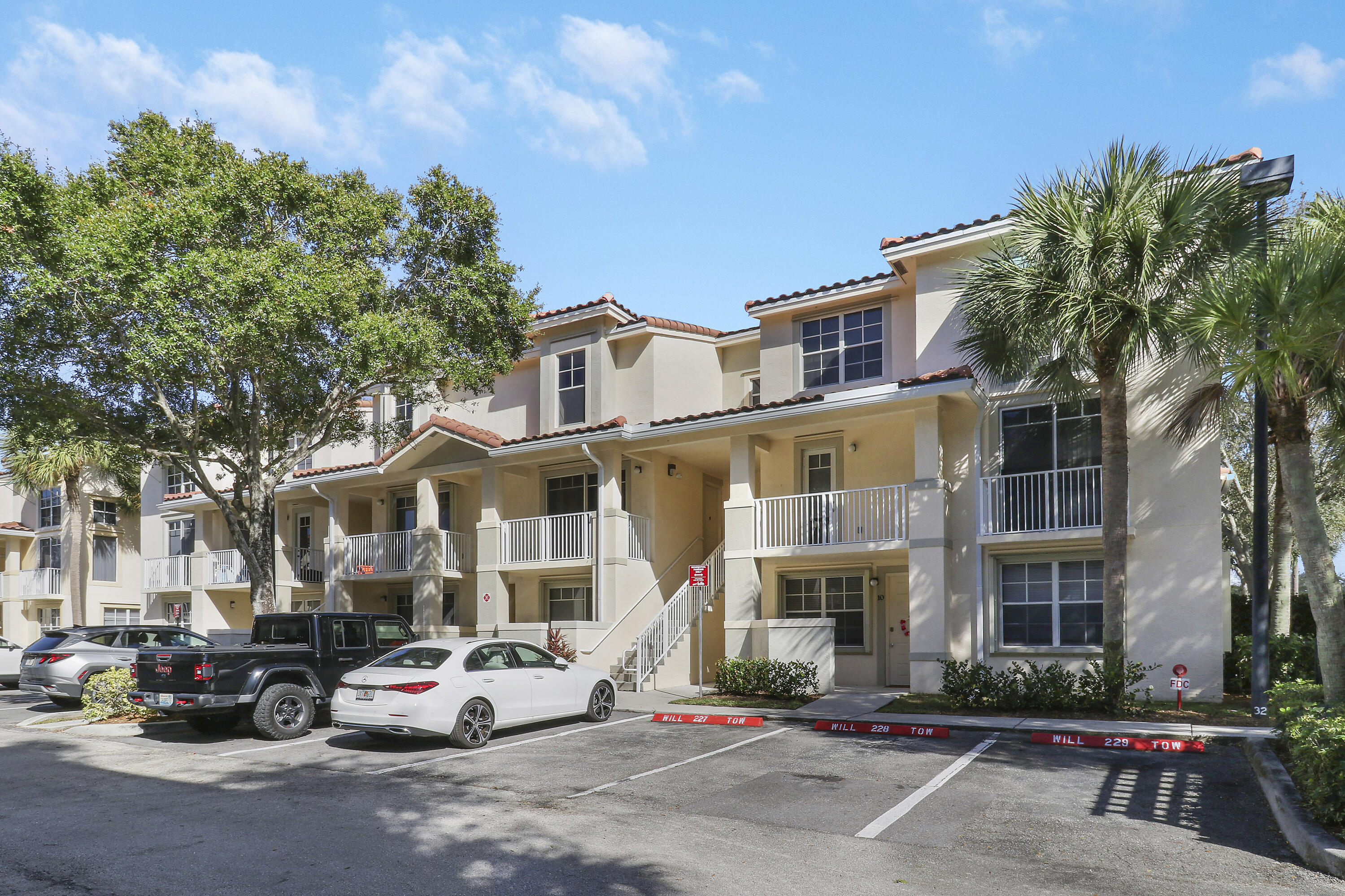 4850 Chancellor Drive 21