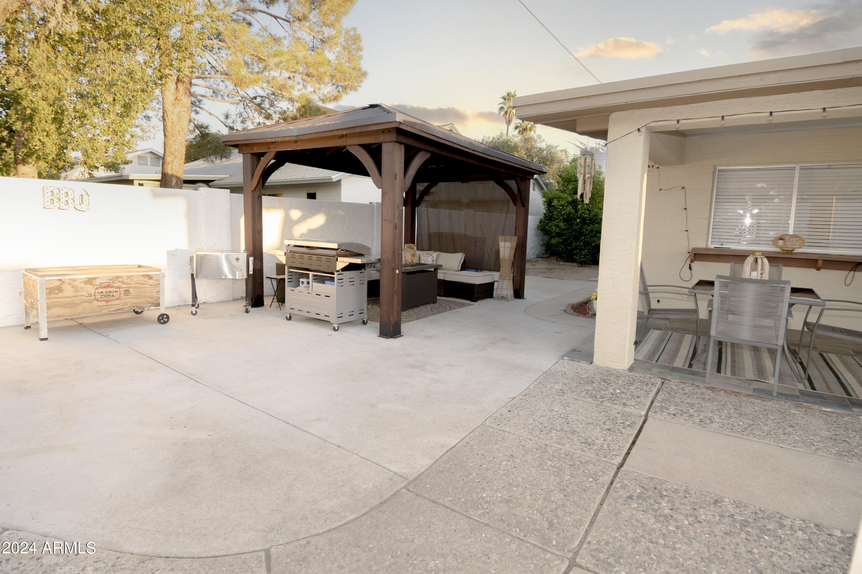 3156 W JUNIPER Avenue