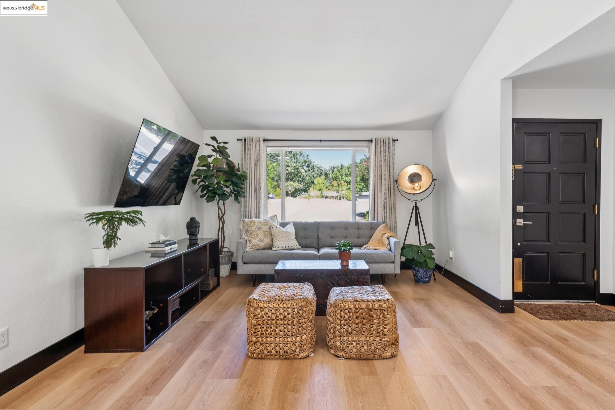 3093 Diablo View Rd