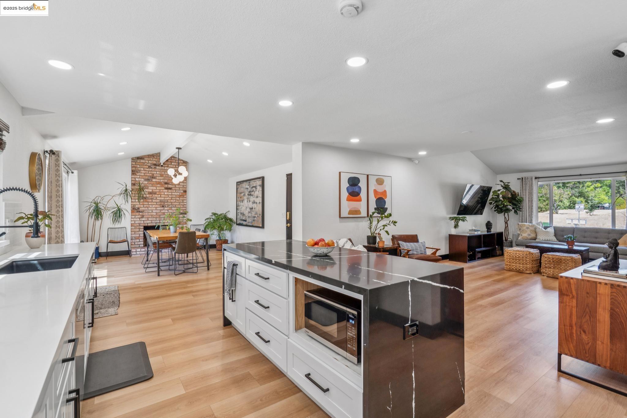 3093 Diablo View Rd