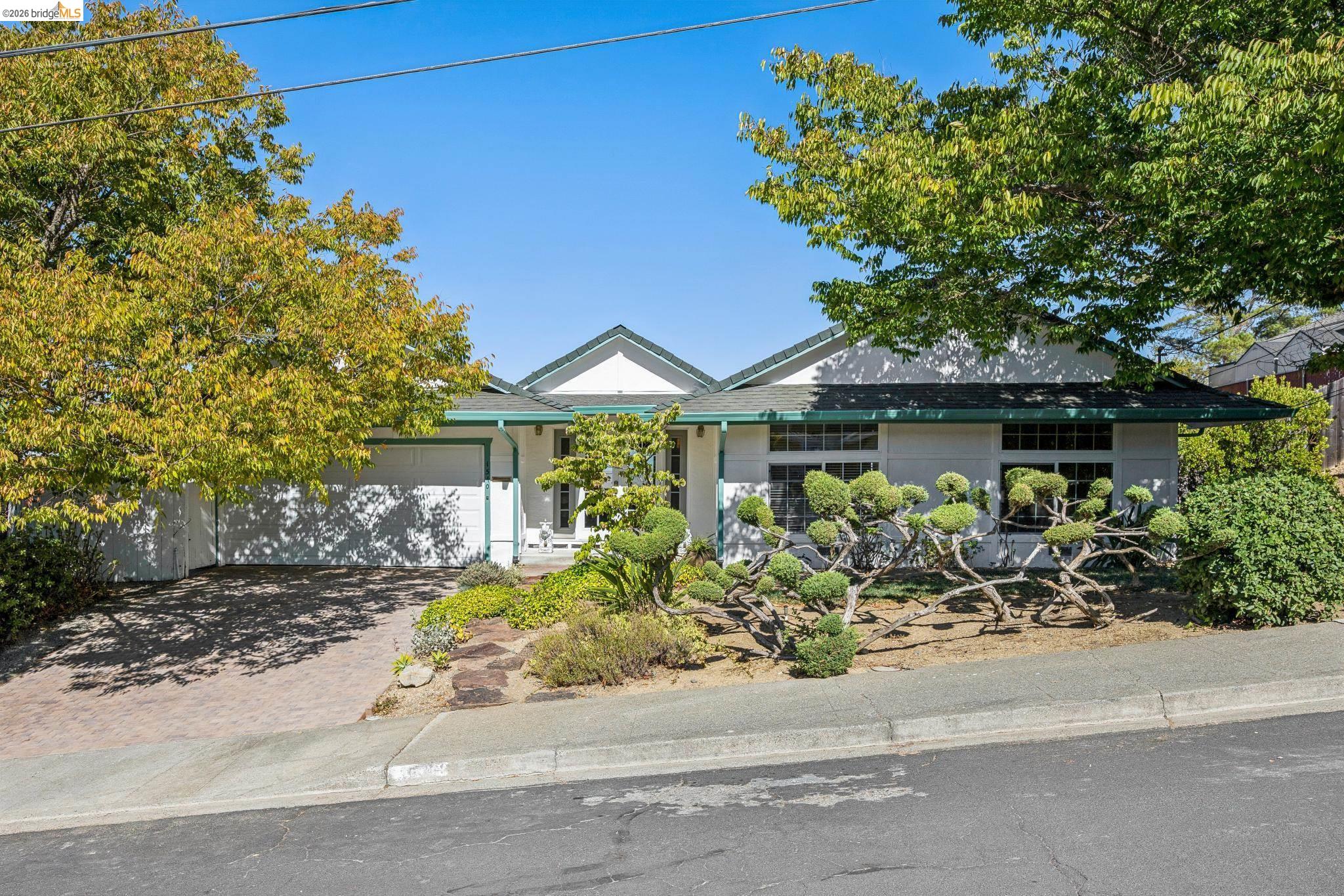 1540 Encanto Place