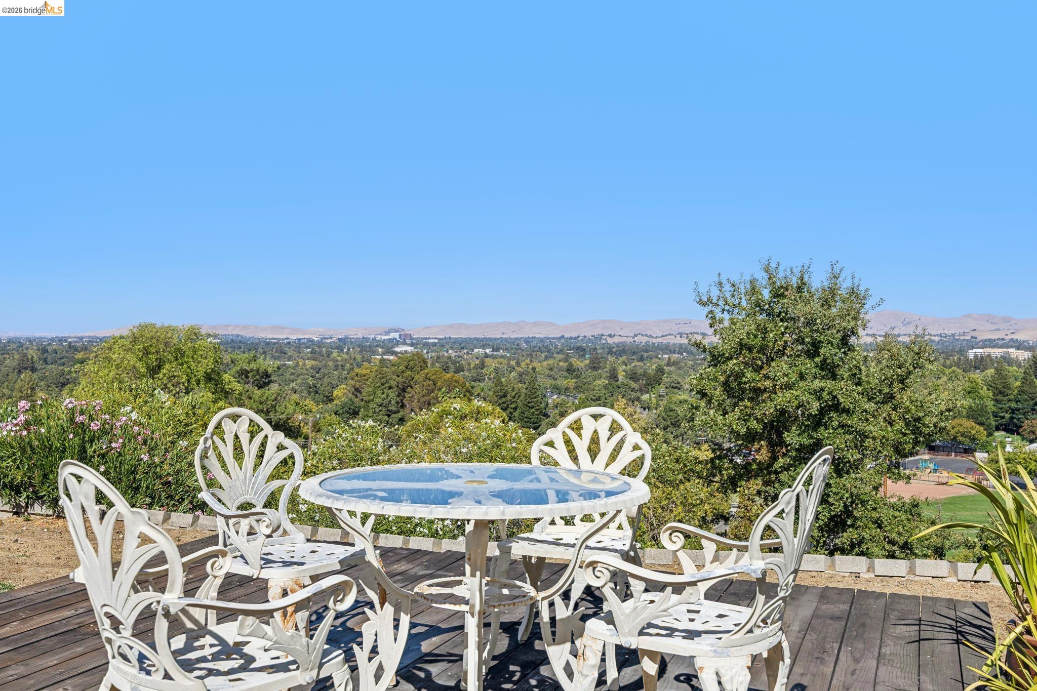 1540 Encanto Place